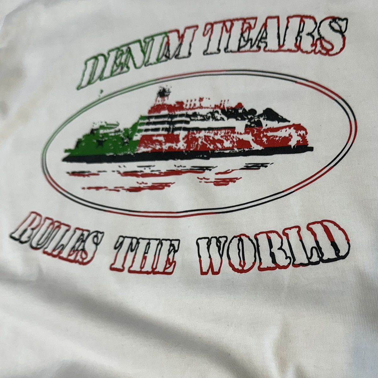 Corteiz Corteiz X Denim Tears Cortears OG Alcatraz Tee White Size M Size US M / EU 48-50 / 2 - 3 Thumbnail