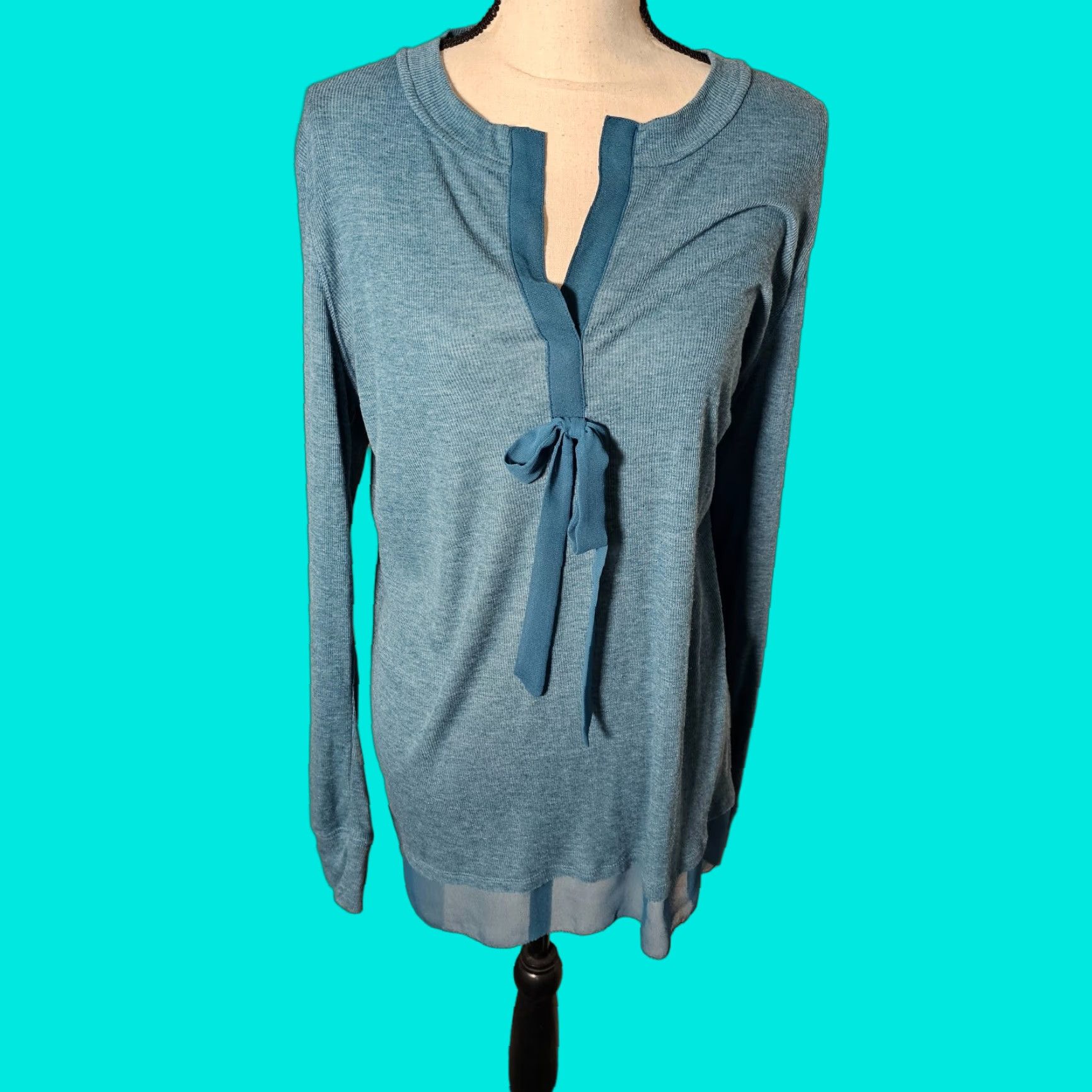 Vintage VINTAGE Simply Vera Vera Wang Women's Sweater Pullover Knit Long Sleeve Casual Formal XL Blue Size XL / US 12-14 / IT 48-50 - 1 Thumbnail