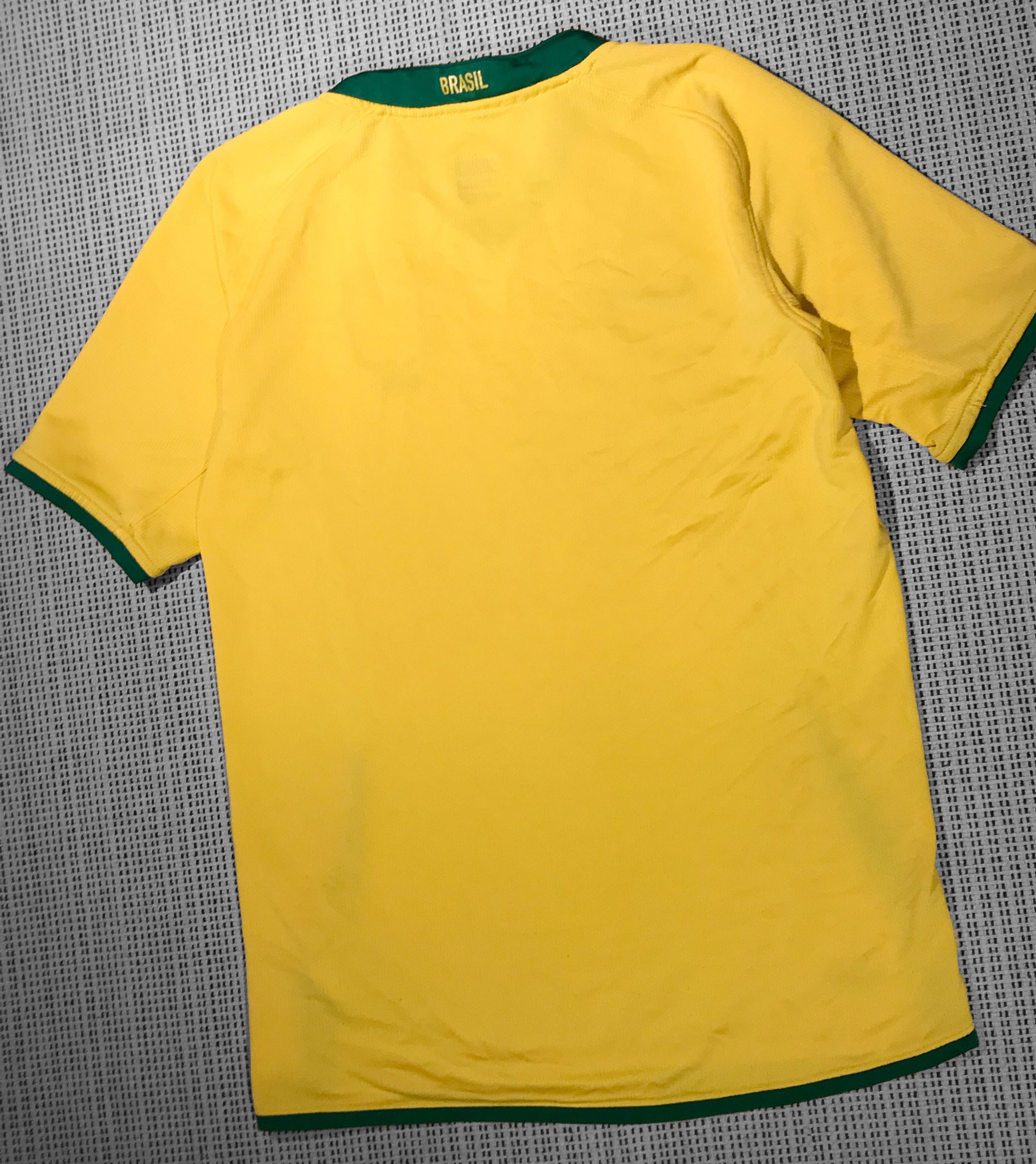 Nike NIKE women's soccer shirt vintage 08'/09' Brazil (M) Size M / US 6-8 / IT 42-44 - 9 Thumbnail