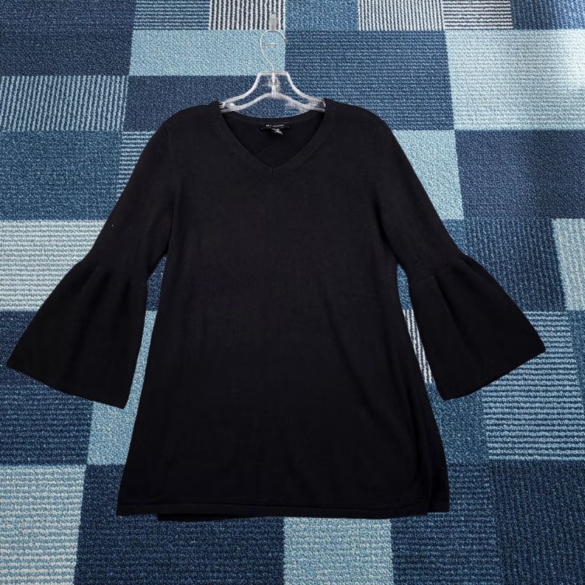 Vintage Halston Top Womens XS Black Bell Sleeve V-Neck Shirt Size XS / US 0-2 / IT 36-38 - 1 Thumbnail
