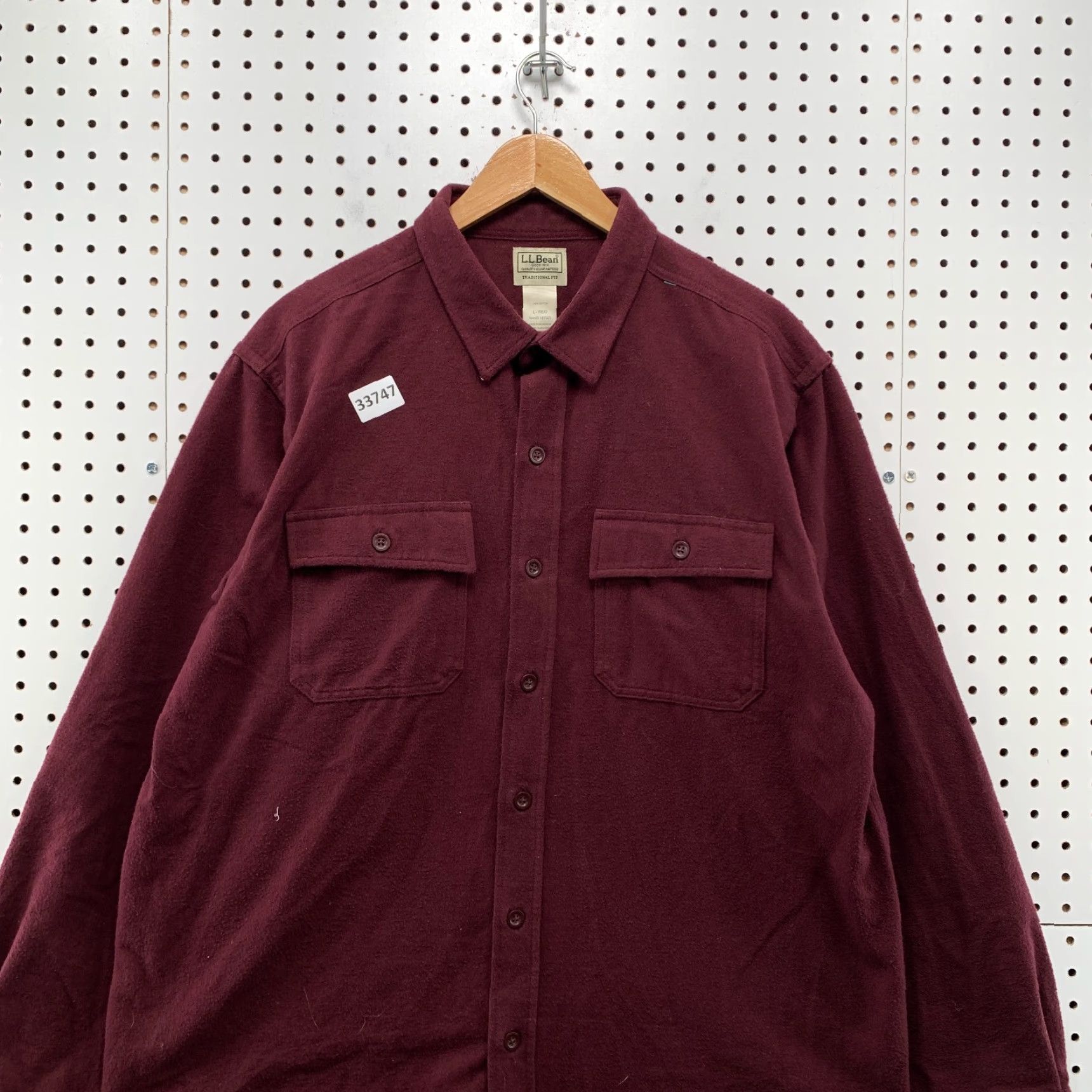 Vintage VINTAGE LL Bean Chamois Button Shirt Mens Large Burgundy Long Sleeve Pocket 23x32.5 Size US L / EU 52-54 / 3 - 2 Thumbnail