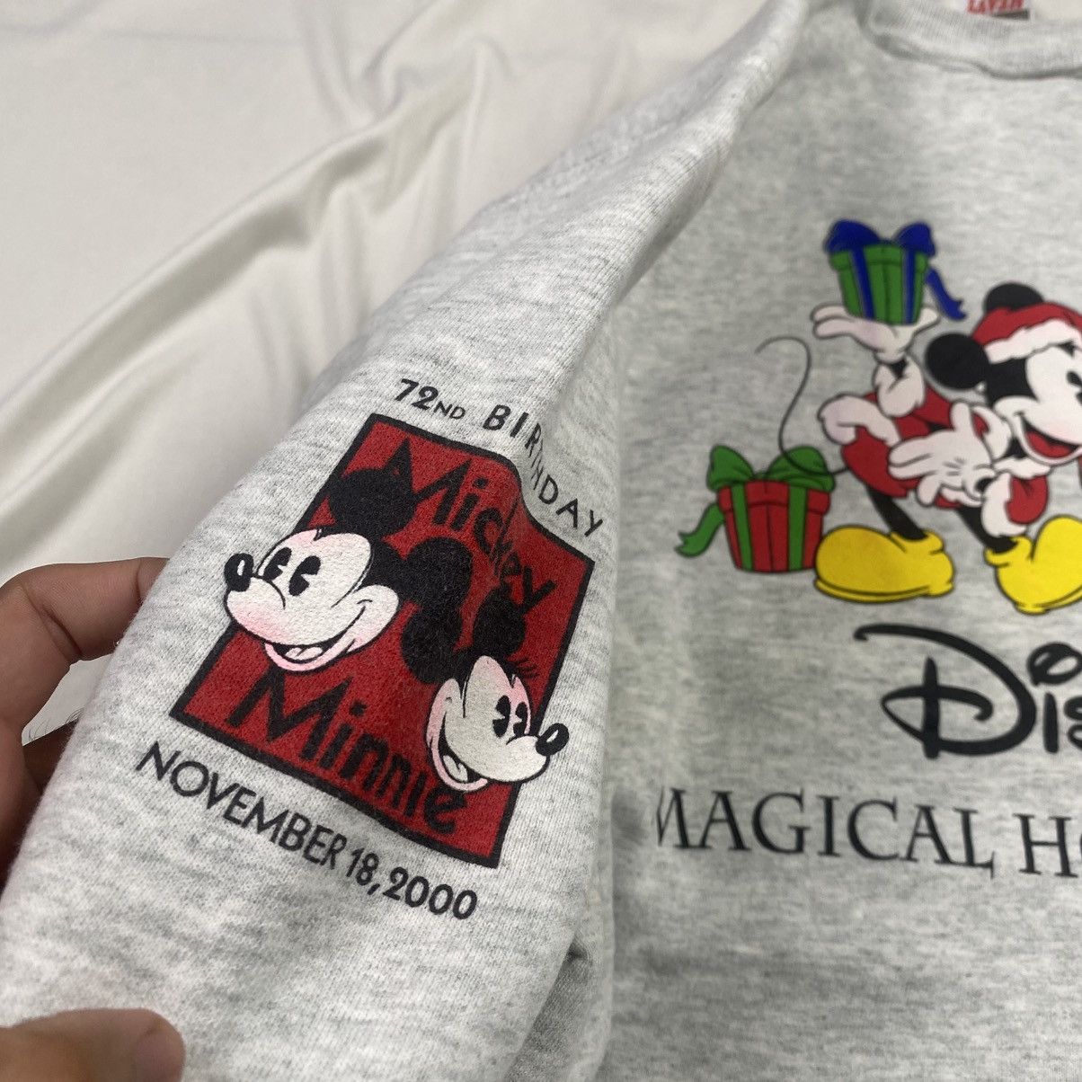 Mickey Mouse Vintage 2000 Mickey Mouse 72nd Birthday Crewneck Size US M / EU 48-50 / 2 - 3 Thumbnail