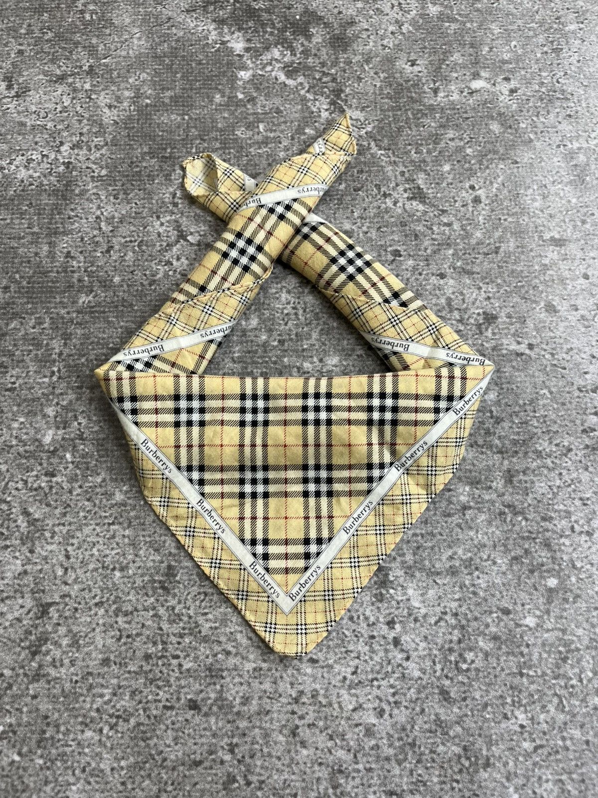 Burberry Burberrys Nova Check Handkerchief / Bandana / Neckerchief Size ONE SIZE - 8 Thumbnail