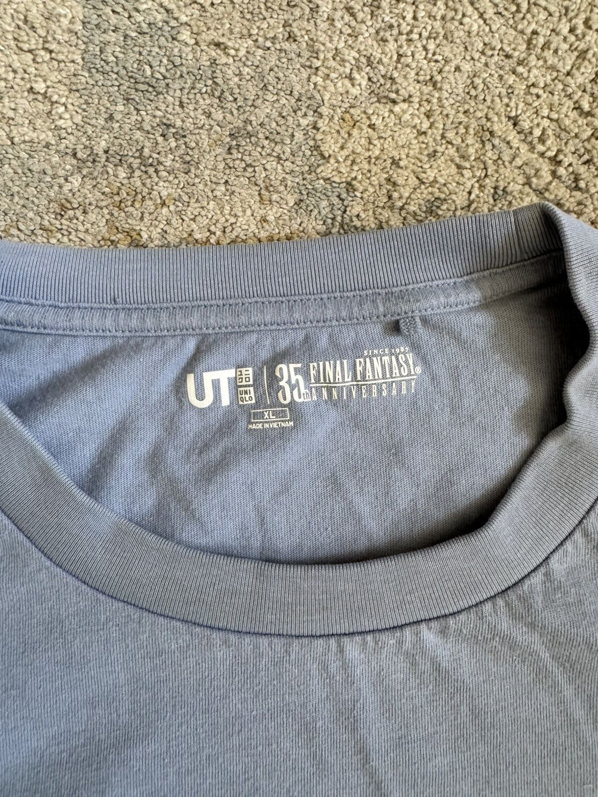 Uniqlo Uniqlo Final Fantasy 35th Anniversary Tee Size US XL / EU 56 / 4 - 5 Thumbnail