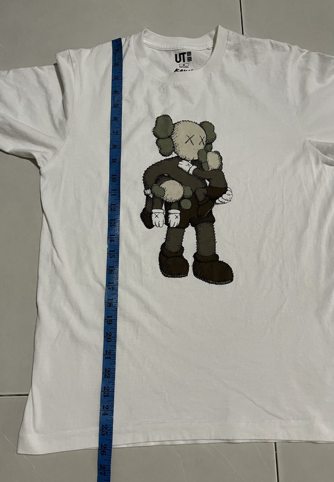 Kaws × Uniqlo Kaws x Uniqlo Japanese Brand Tshirt Size US M / EU 48-50 / 2 - 9 Thumbnail