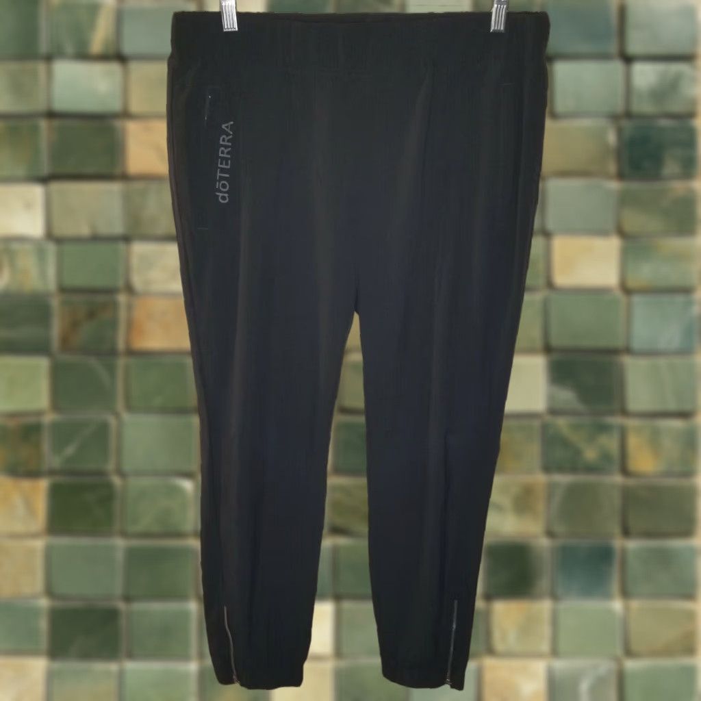 Vintage VINTAGE Doterra Women's Jogger Pants Activewear Loose Fit Size Large Black Women's Clothing Size 36" / US 14 / IT 50 - 1 Thumbnail