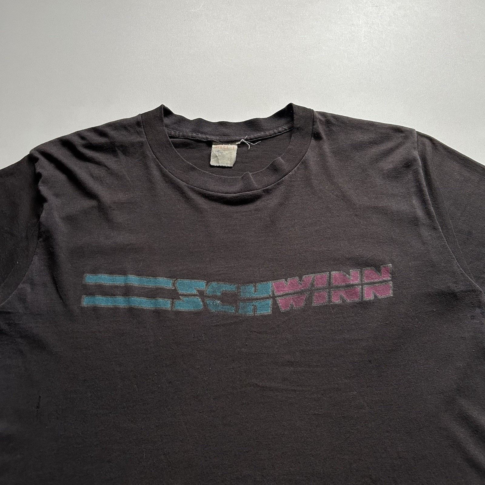 Vintage Vintage Schwinn T Shirt Medium 80s Bicycle Promo Faded Black Size US M / EU 48-50 / 2 - 2 Thumbnail