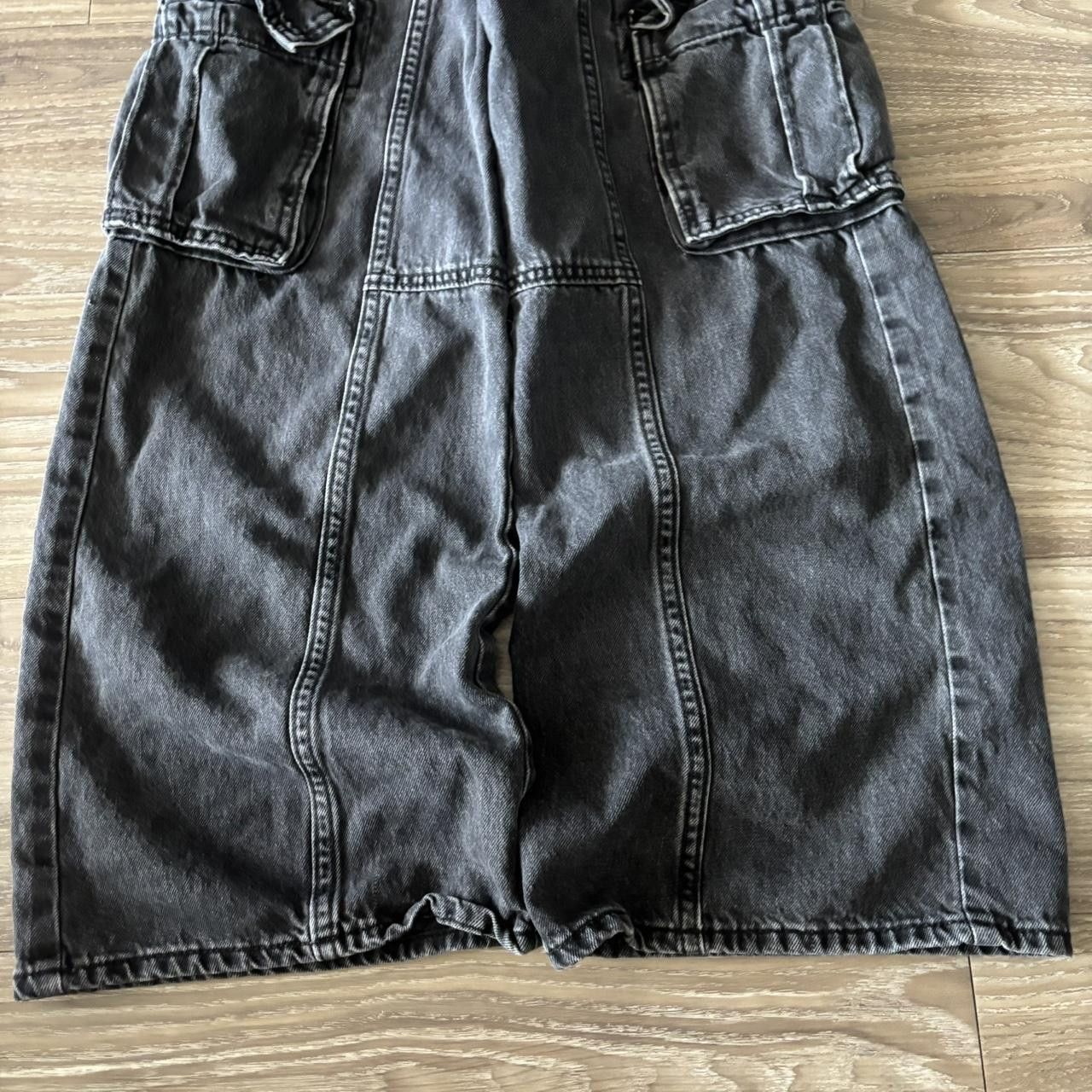 Vintage Crazy Vintage Y2K/2000s Baggy Faded Black Boys Skater Style Cargo Denim Jeans! Size US 26 / EU 42 - 4 Thumbnail