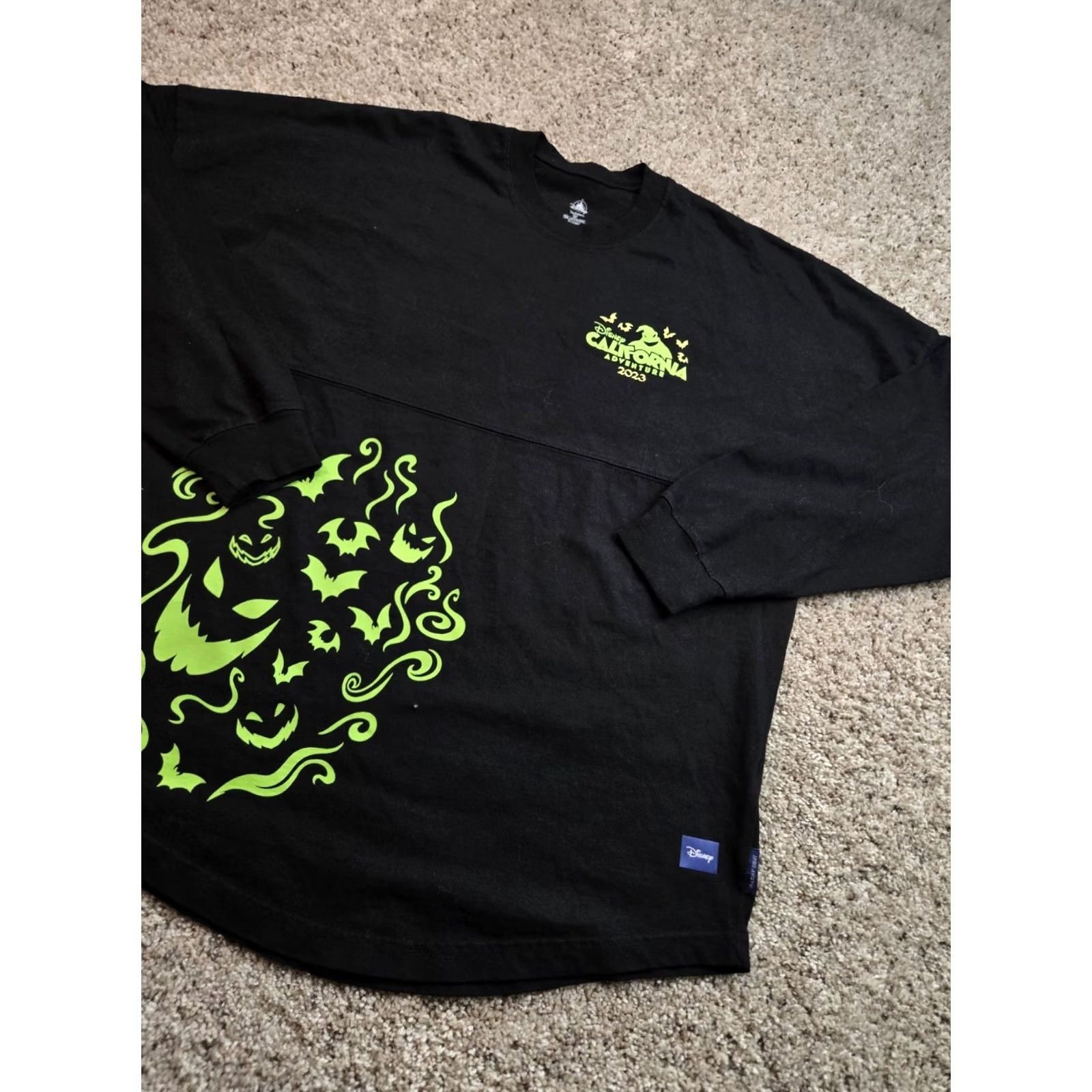 Disney Disney Oogie Boogie Bash Spirit Jersey Shirt M California Adventure 2023 Disney Halloween Cartoon Men Shirt Size US S / EU 44-46 / 1 - 2 Thumbnail