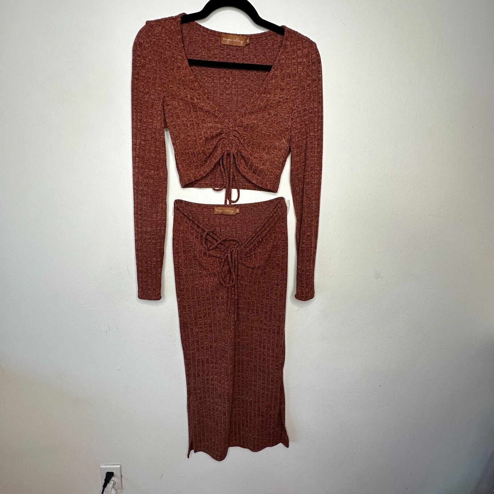 Other Beige Botany Rust 2-Piece Rib Knit Skirt + VNeck Top M Size M / US 6-8 / IT 42-44 - 1 Thumbnail