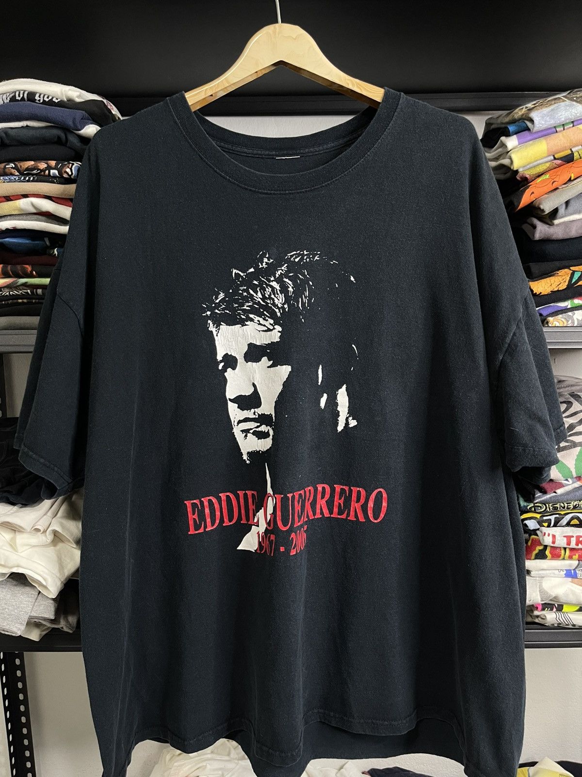 WWE 2005 Eddie Guerrero Wrestlemania 22 Memorial Tribute Tee XXL Size US XXL / EU 58 / 5 - 1 Thumbnail