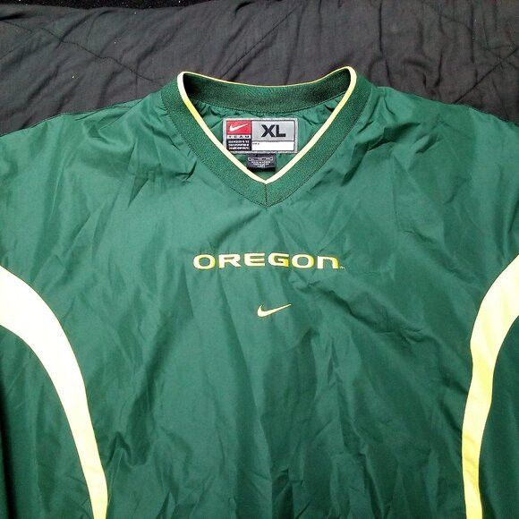 NCAA × Nike × Vintage Vintage Nike Mid Swoosh Oregon Ducks Windbreaker Jacket Size US XL / EU 56 / 4 - 1 Thumbnail