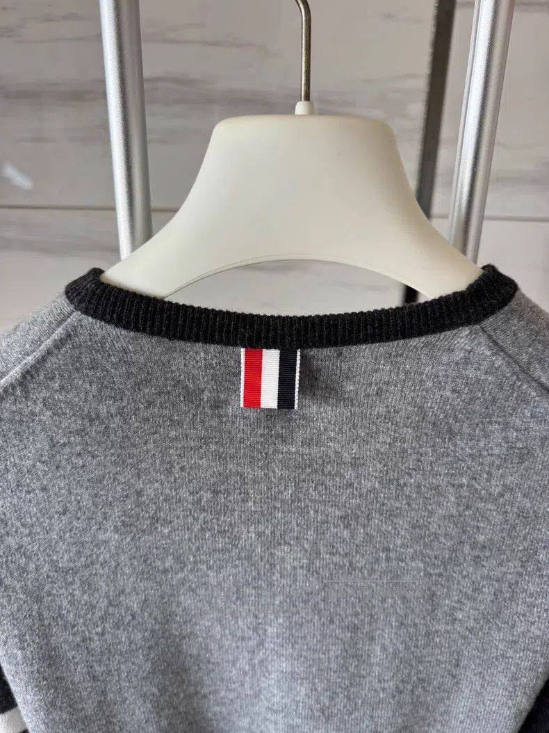 Thom Browne Thom Browne Pure Cashmere Sweater Size US S / EU 44-46 / 1 - 8 Thumbnail