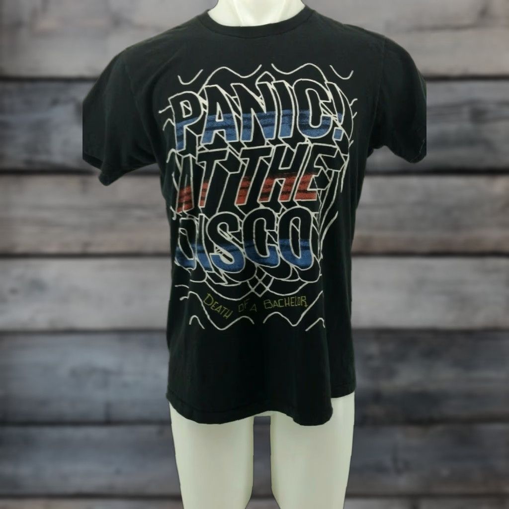 Vintage Panic at the Disco Death of a Bachelor Black Band Tour T Shirt Size LRG Mens Shirt Size US L / EU 52-54 / 3 - 1 Thumbnail