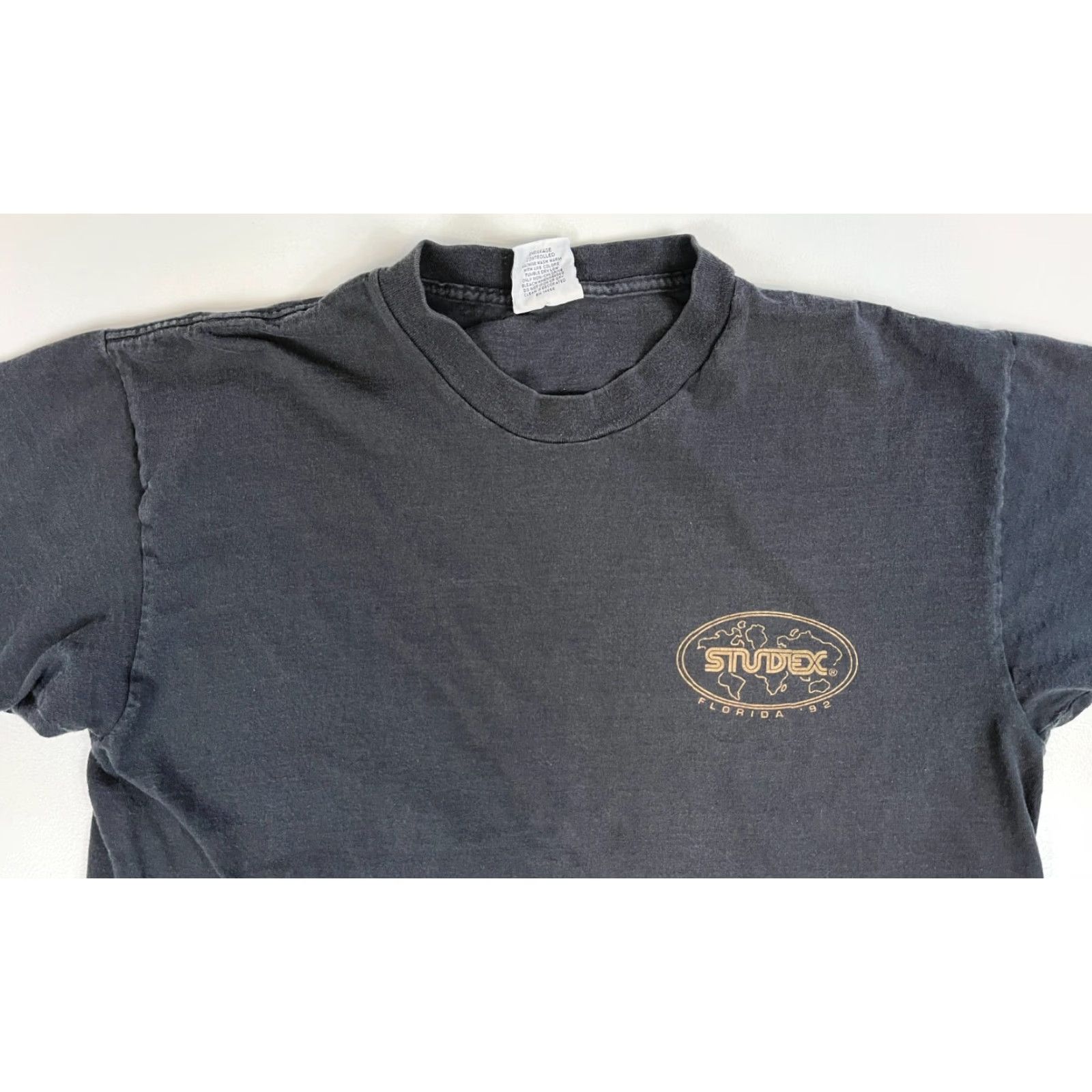 Lee VINTAGE Lee Shirt Mens 90s Black Cotton 1992 Florida Studex Ear Piercing Equipment T-Shirt Made in USA Sz L Size US L / EU 52-54 / 3 - 3 Thumbnail