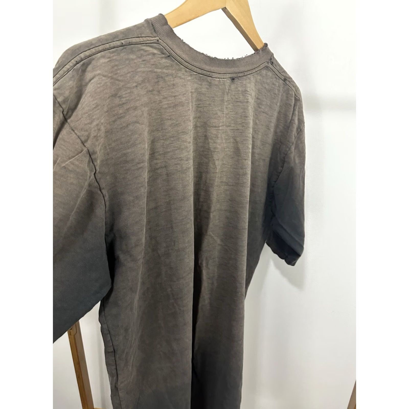 Carhartt VINTAGE Carhartt WIP Pocket T-Shirt XL Gradient Sun Faded Thrashed Distressed Worn Mens Size US XL / EU 56 / 4 - 5 Thumbnail