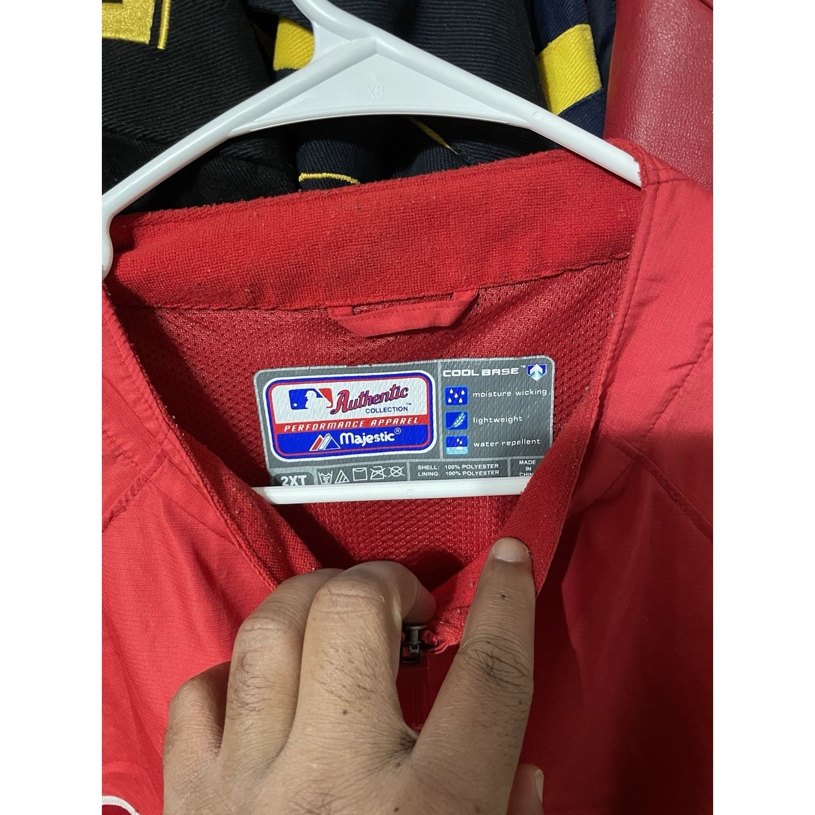 Majestic Size 2XLT-Majestic Phillies 1/4 Zip Red Pullover Windbreaker Size US XXL / EU 58 / 5 - 3 Thumbnail