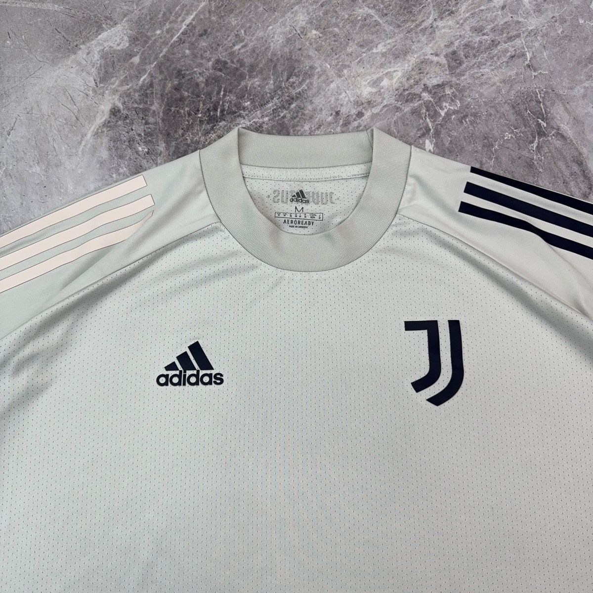 Adidas Adidas Juventus Jersey Training 2020-2021 Soccer Football Size US M / EU 48-50 / 2 - 6 Thumbnail