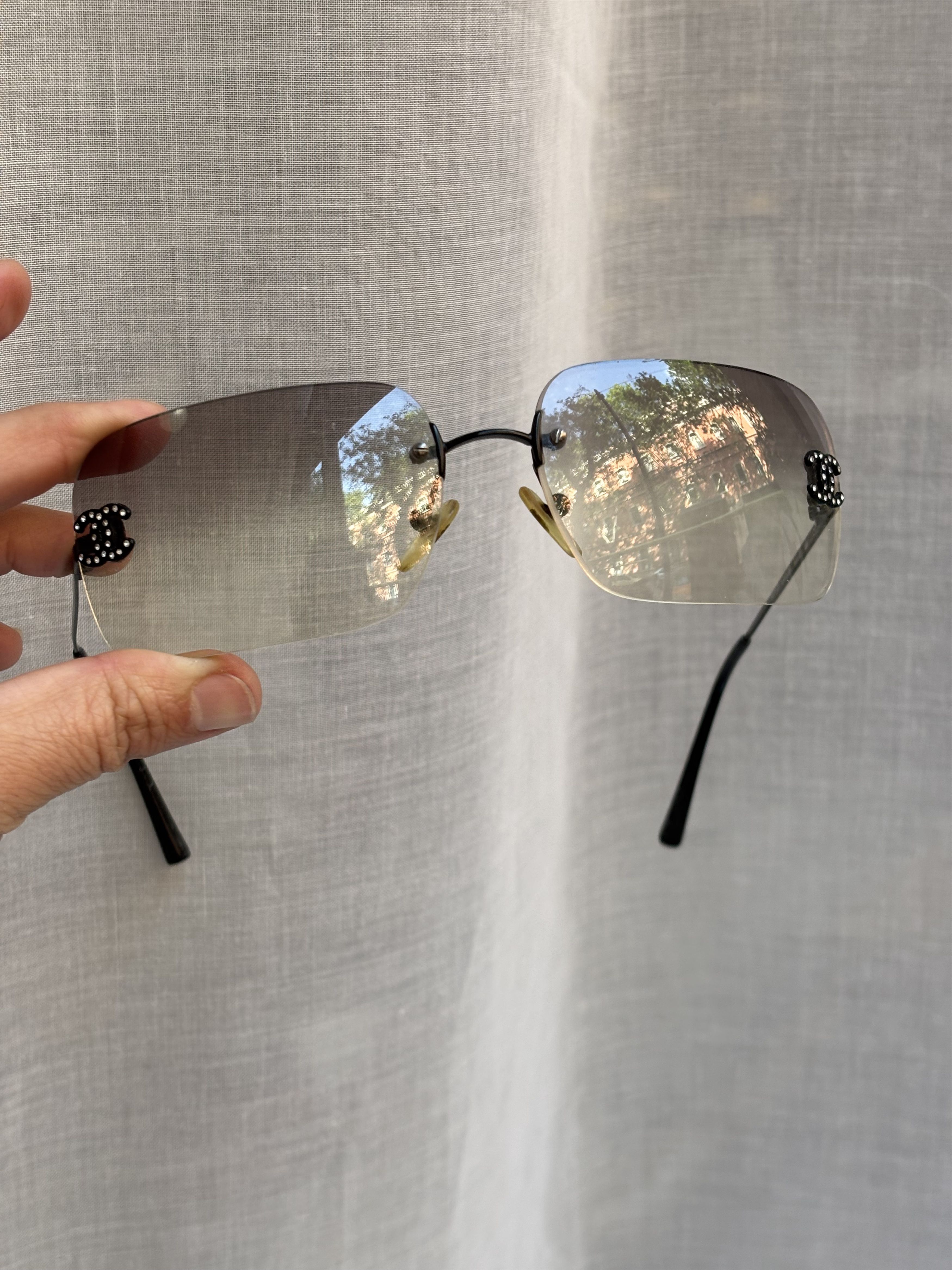 Chanel CHANEL Sunglasses 4017-D Rimless Rhinestone 4017 Vintage Size ONE SIZE - 2 Thumbnail