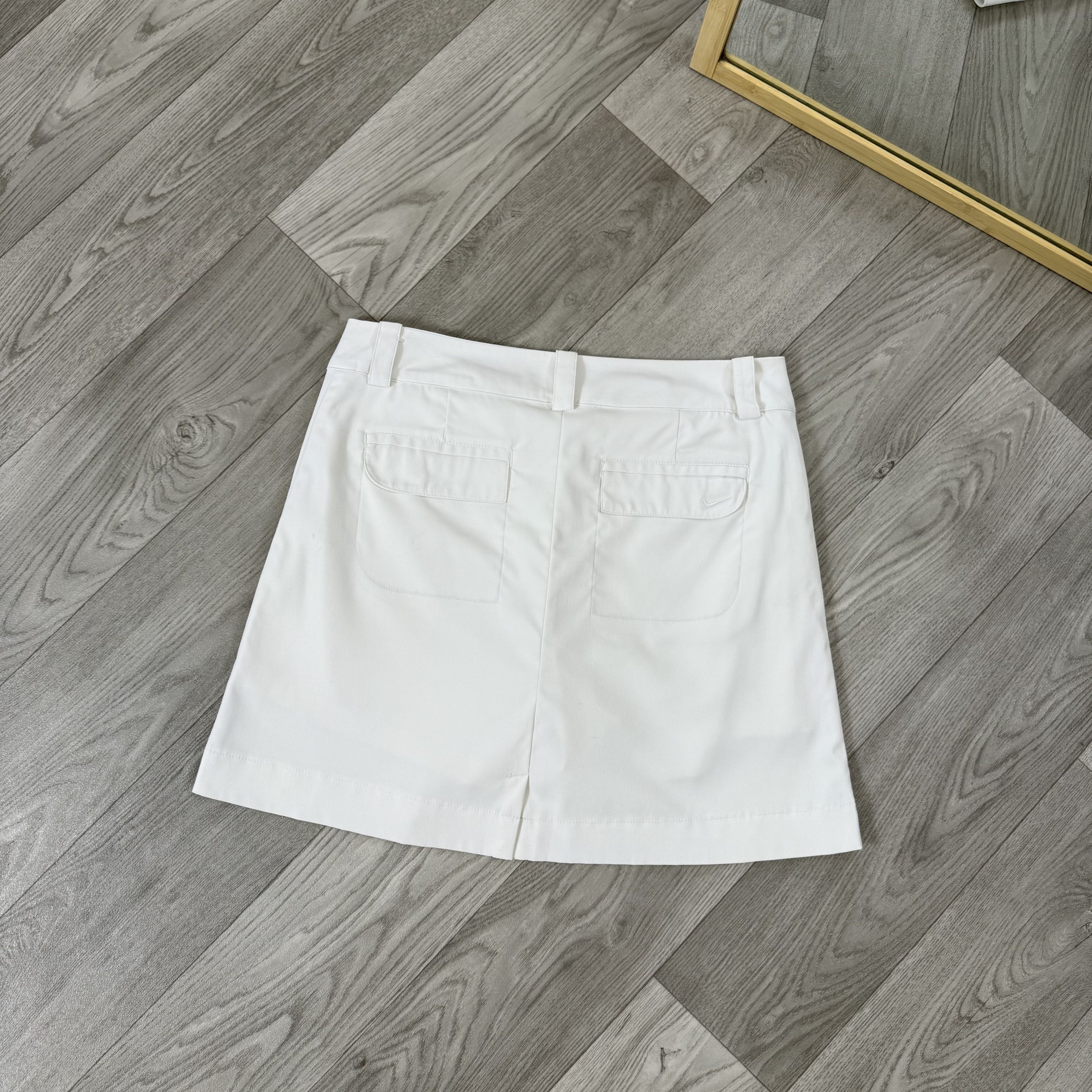 Nike Vintage Nike 90s White Tennis Golf Old Money Midi Skirt Size 28" / US 6 / IT 42 - 2 Thumbnail