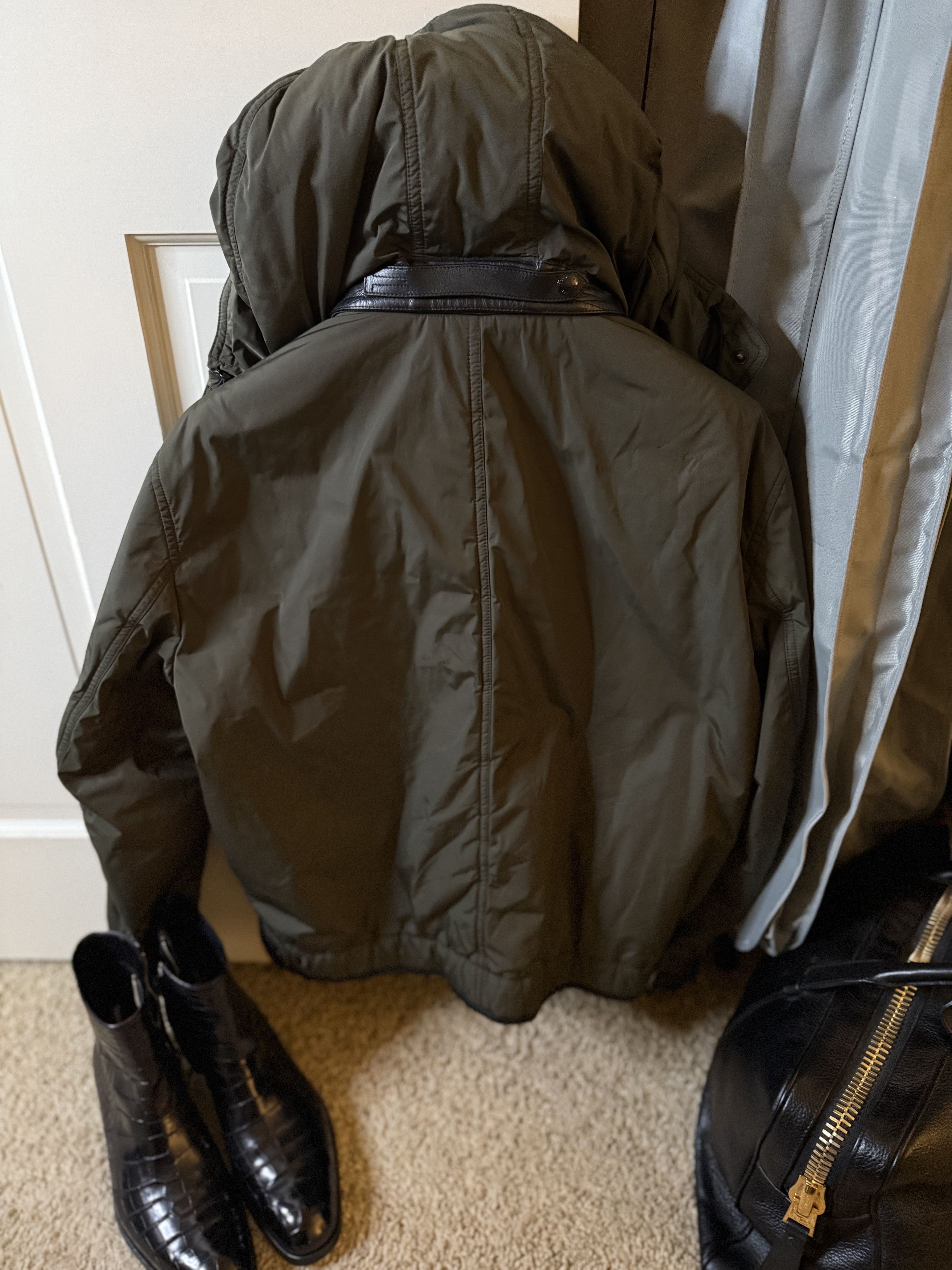 Tom Ford Fits 52, Best Dressed $4,300 w/tax Ovatta Leather Accents Size US XL / EU 56 / 4 - 10 Thumbnail