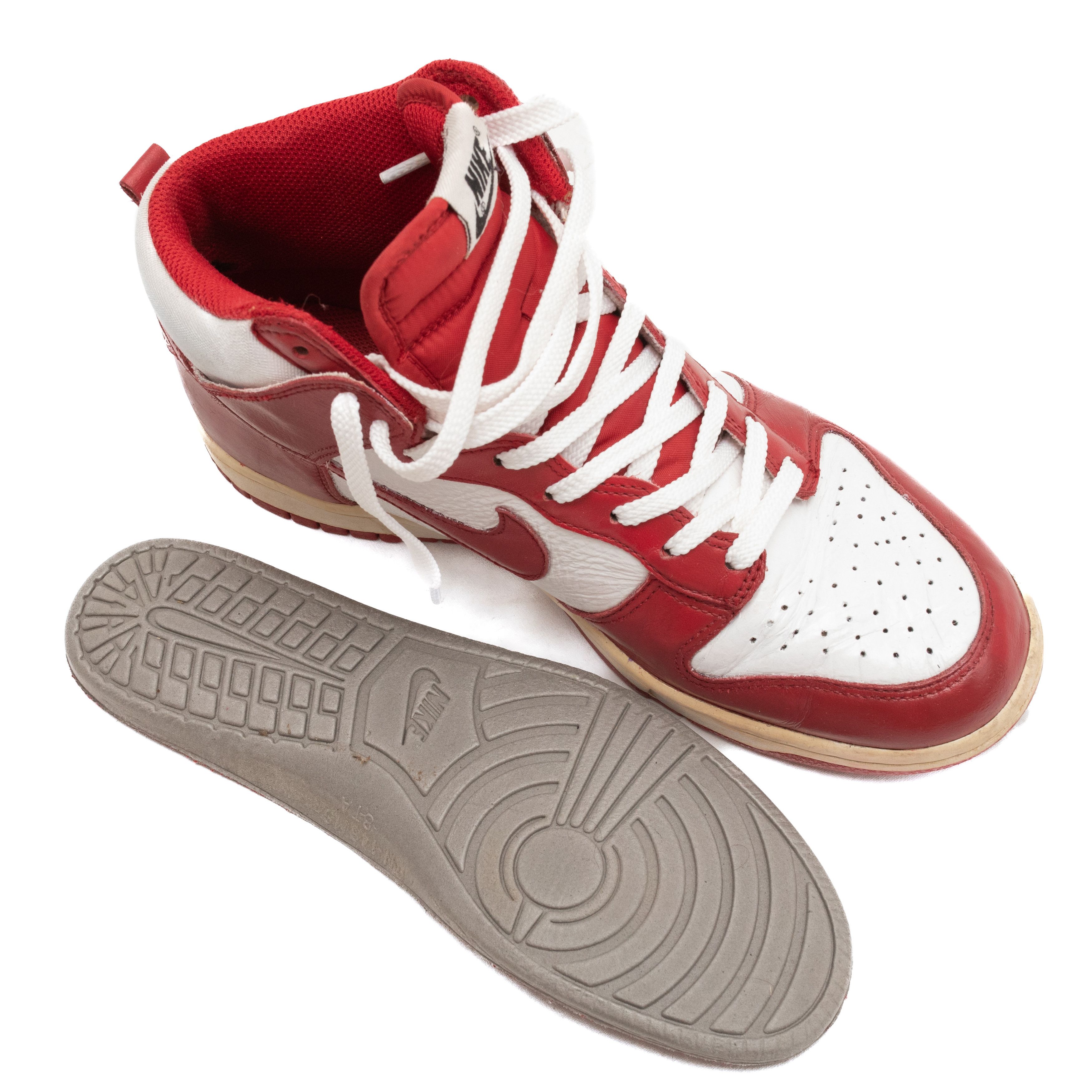 Nike NIKE Dunk High 2009 White / Varsity Red Size US 8.5 / EU 41-42 - 10 Thumbnail