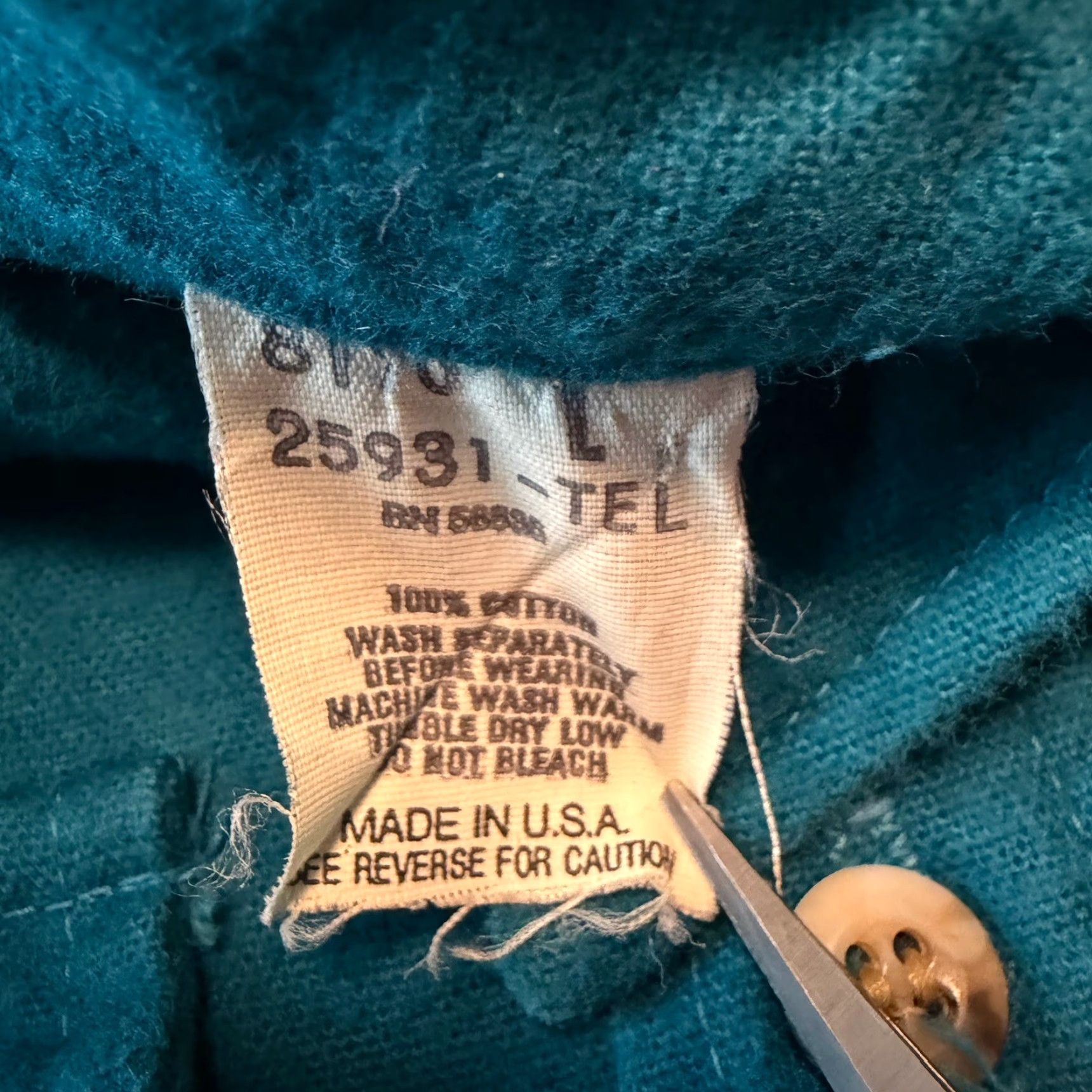 Vintage VINTAGE Cabela's Flannel Shirt Mens Large Teal USA Made Blue Chamois Cloth Pockets Button-Up Heavyweight All Seasons Size US L / EU 52-54 / 3 - 4 Thumbnail
