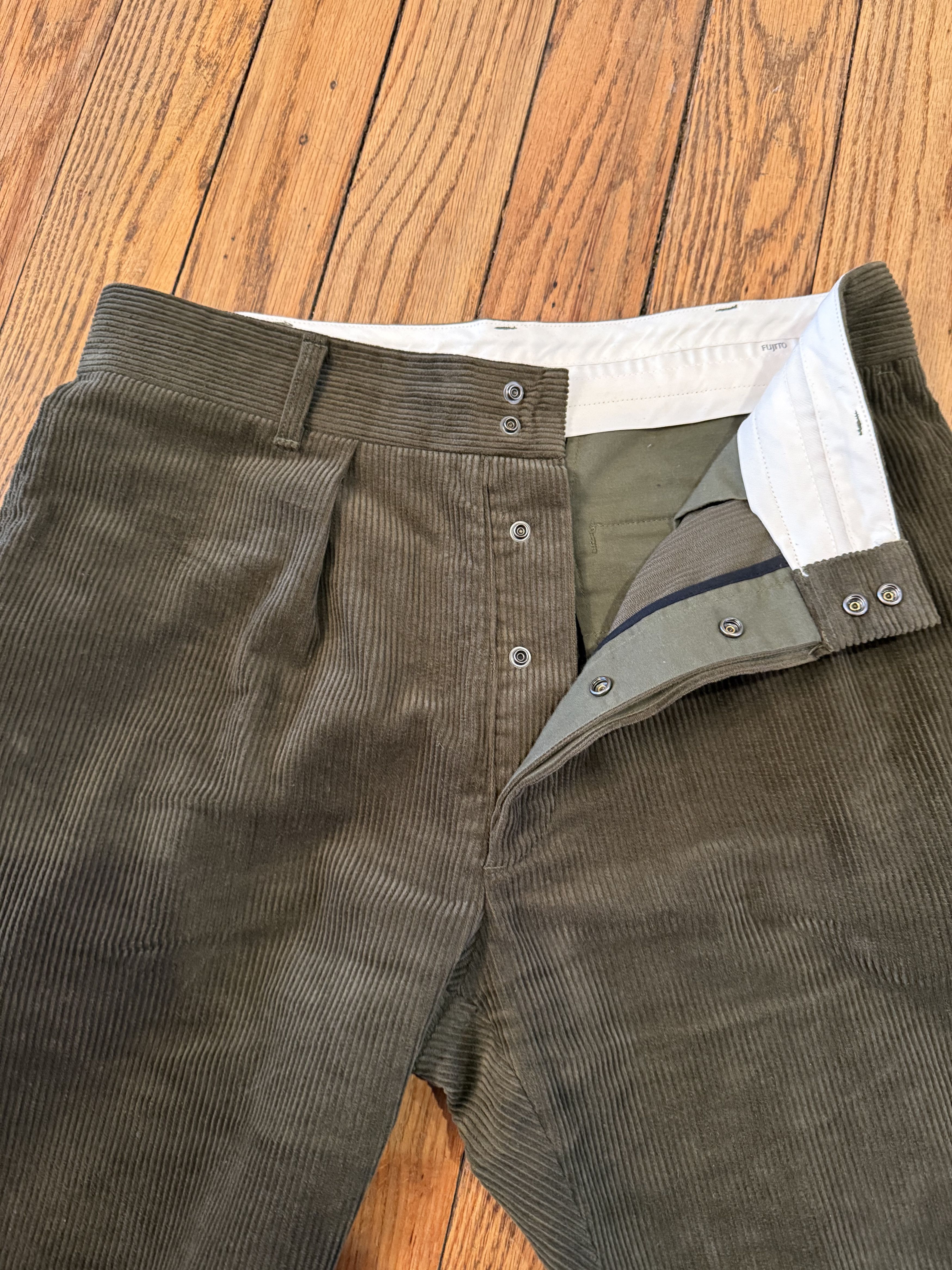 Fujito Wide Slacks Olive Green Corduroy Size US 32 / EU 48 - 3 Thumbnail