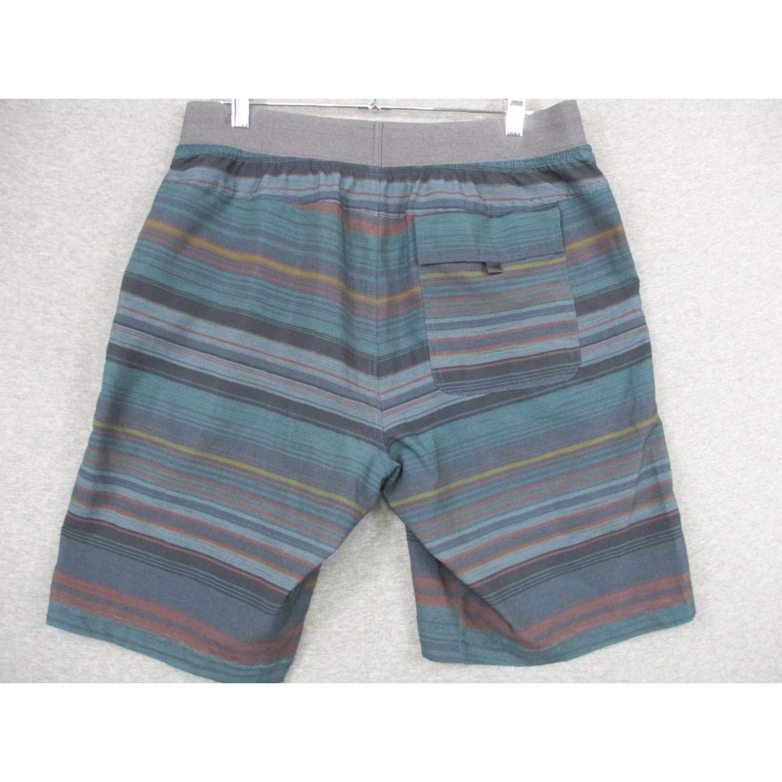 Prana prAna Activewear Shorts M Striped Board Stretch Pockets Size US 31 - 4 Thumbnail