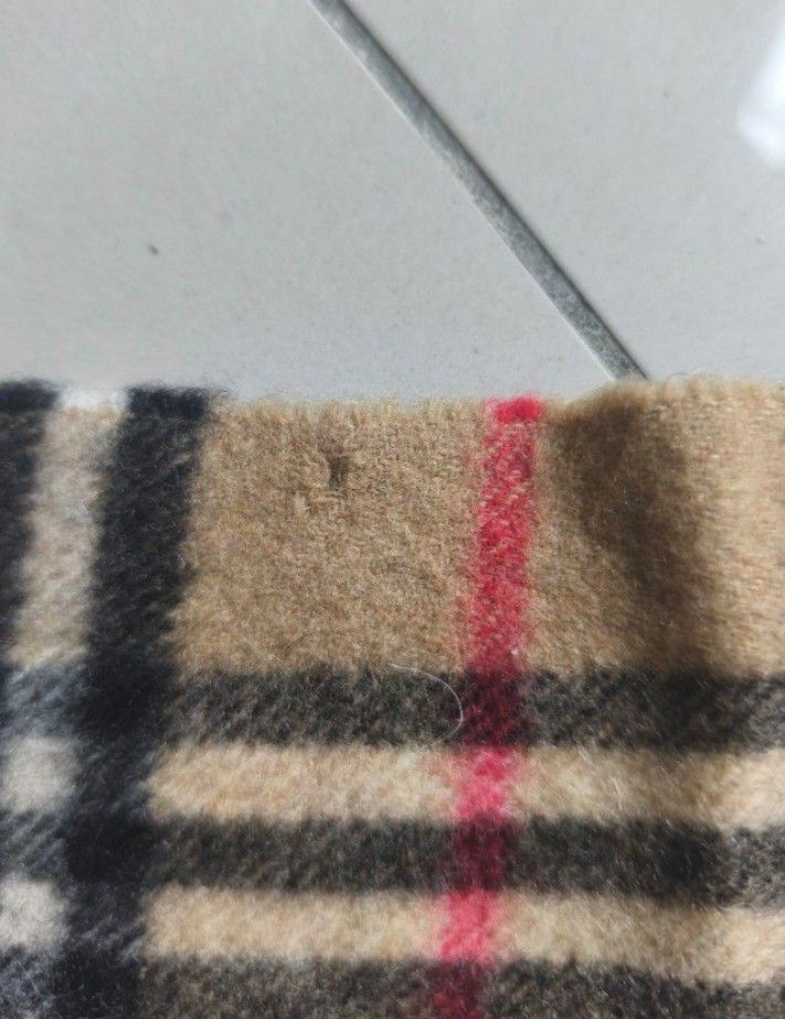 Burberry Vintage Burberry Scarf / Muffler / Neckwear Cashmere Size ONE SIZE - 3 Thumbnail