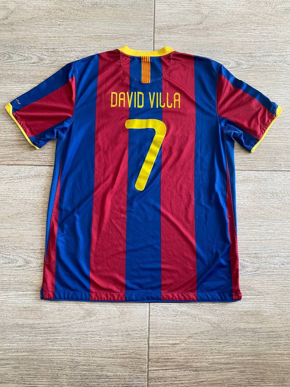 Nike Nike Barcelona 2010/11 David Villa #7 Home Jersey Size US L / EU 52-54 / 3 - 1 Thumbnail
