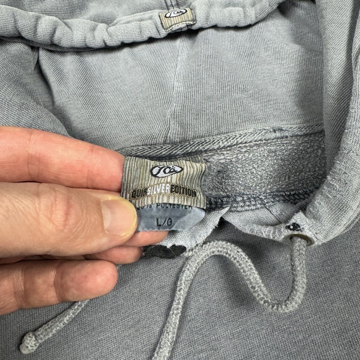 Quiksilver RARE Trashed Quiksilver Sun Faded Paper Thin Hoodie XL Size US XL / EU 56 / 4 - 8 Thumbnail