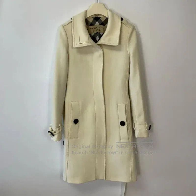 Burberry Burberry Women's Cream Wool Coat. Size XXS / US 00 / IT 34 - 1 Thumbnail