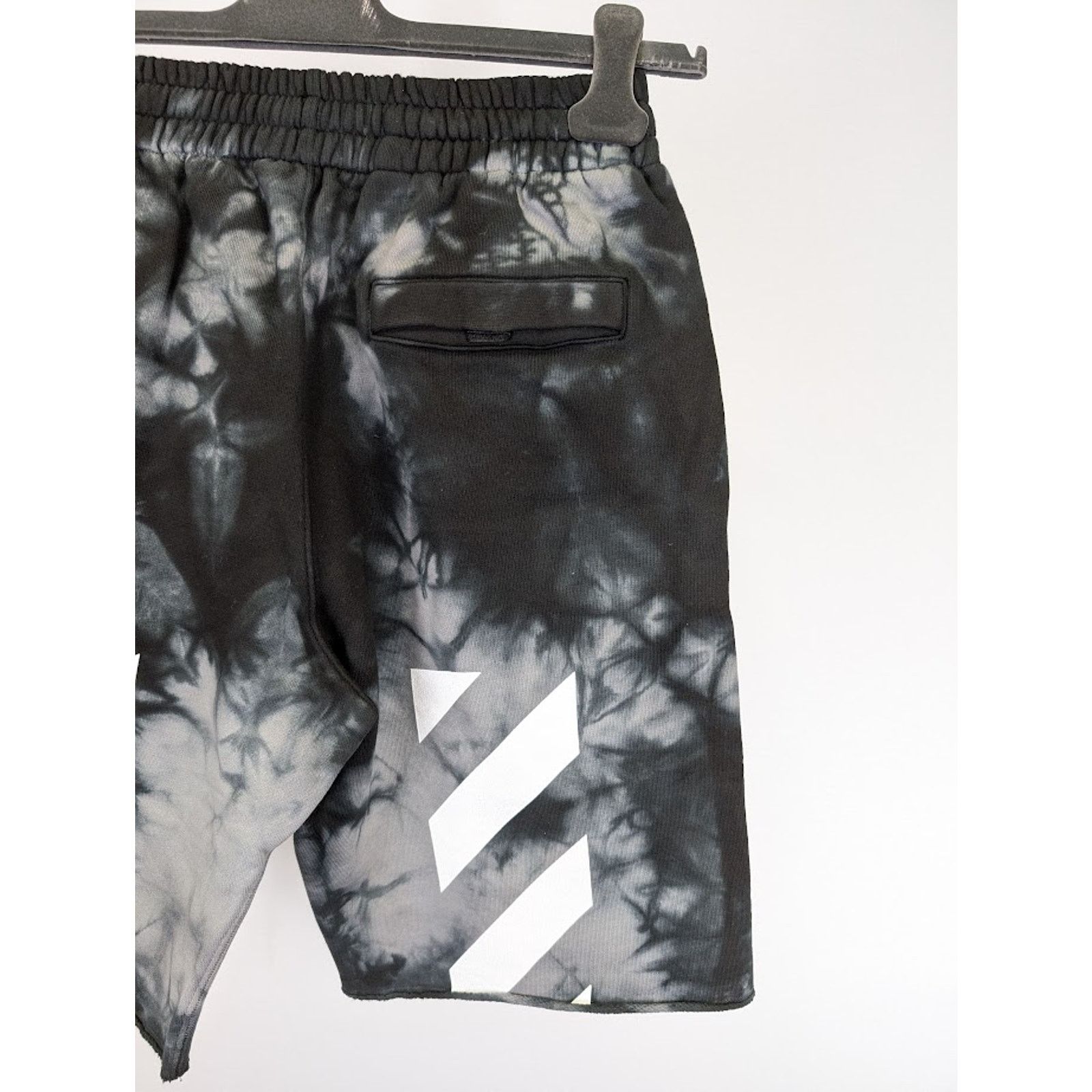 Off-White o1rshd1 Diag Tie Dye Sweatshorts in Warm Grey White M Size US 32 / EU 48 - 18 Thumbnail