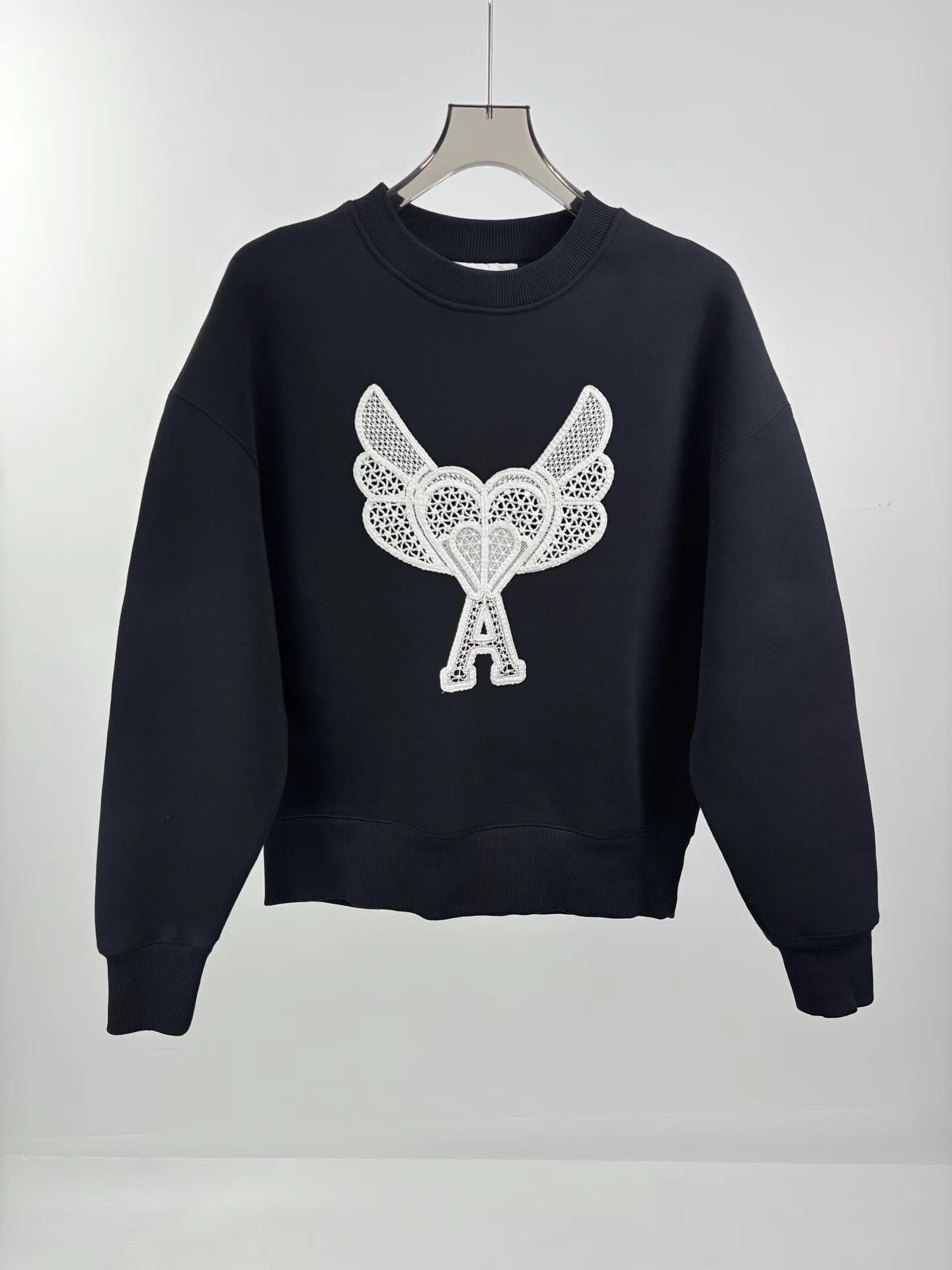 AMI AMI Embroidered Long Sleeve Sweatshirt Size US M / EU 48-50 / 2 - 1 Thumbnail