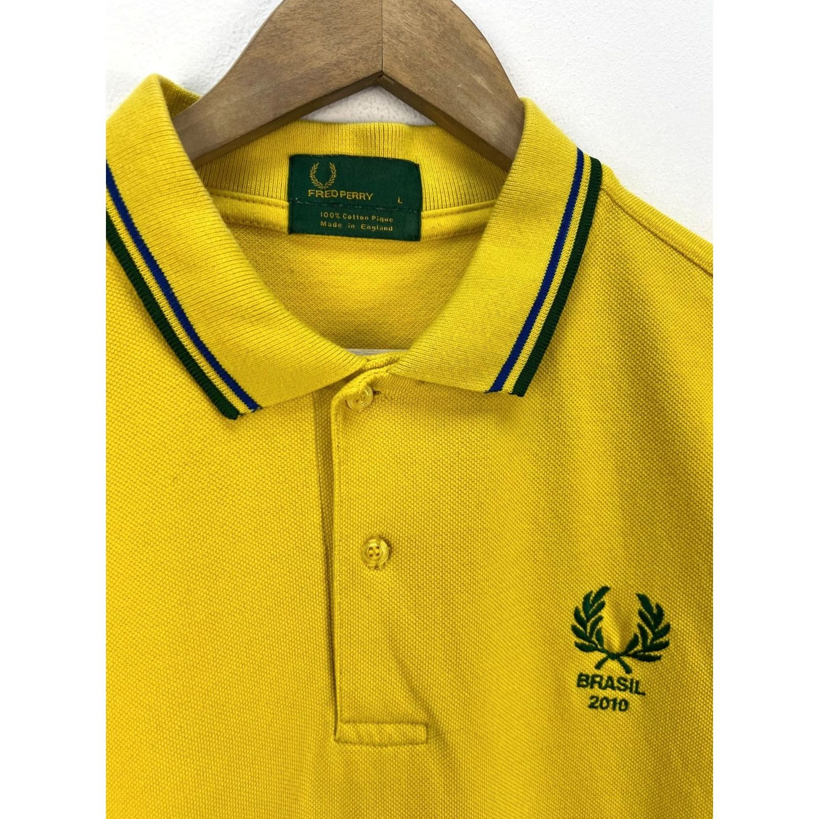 Fred Perry Fred Perry Brazil 2010 World Cup Polo Shirt Men’s Large Football Soccer Polo Shirt Mens L Yellow Vintage Brazil World Cup Nike This is not Nike Size US L / EU 52-54 / 3 - 2 Thumbnail