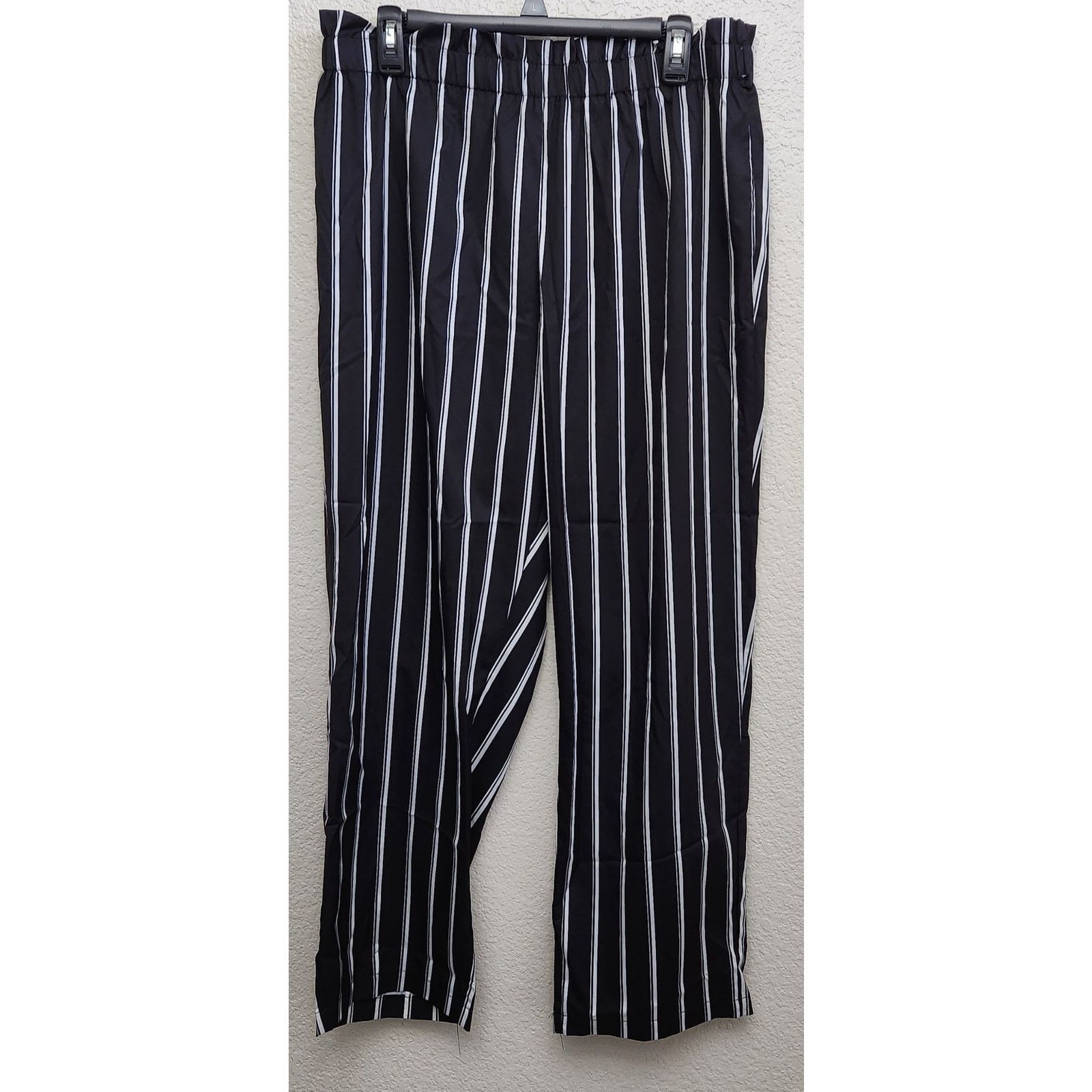 Shein Shein Black White Striped Curve Pull On Pleated Pants 1XL Size 32" / US 10 / IT 46 - 1 Thumbnail
