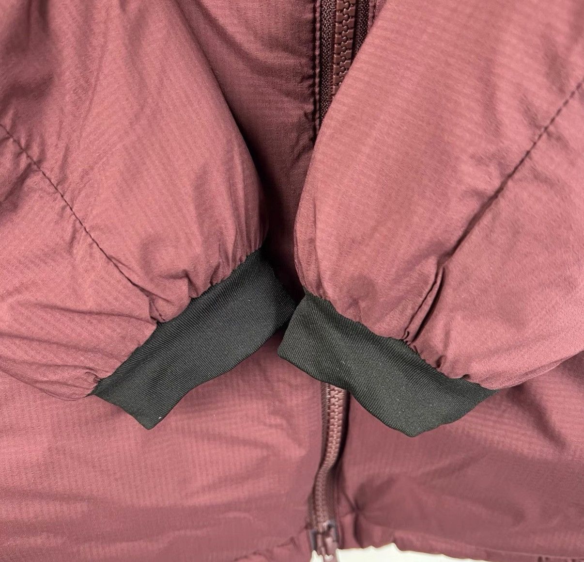 Canada Goose Canada Goose Camp Hoody Burgundy Logo Down Jacket K12 Size XS / US 0-2 / IT 36-38 - 7 Thumbnail