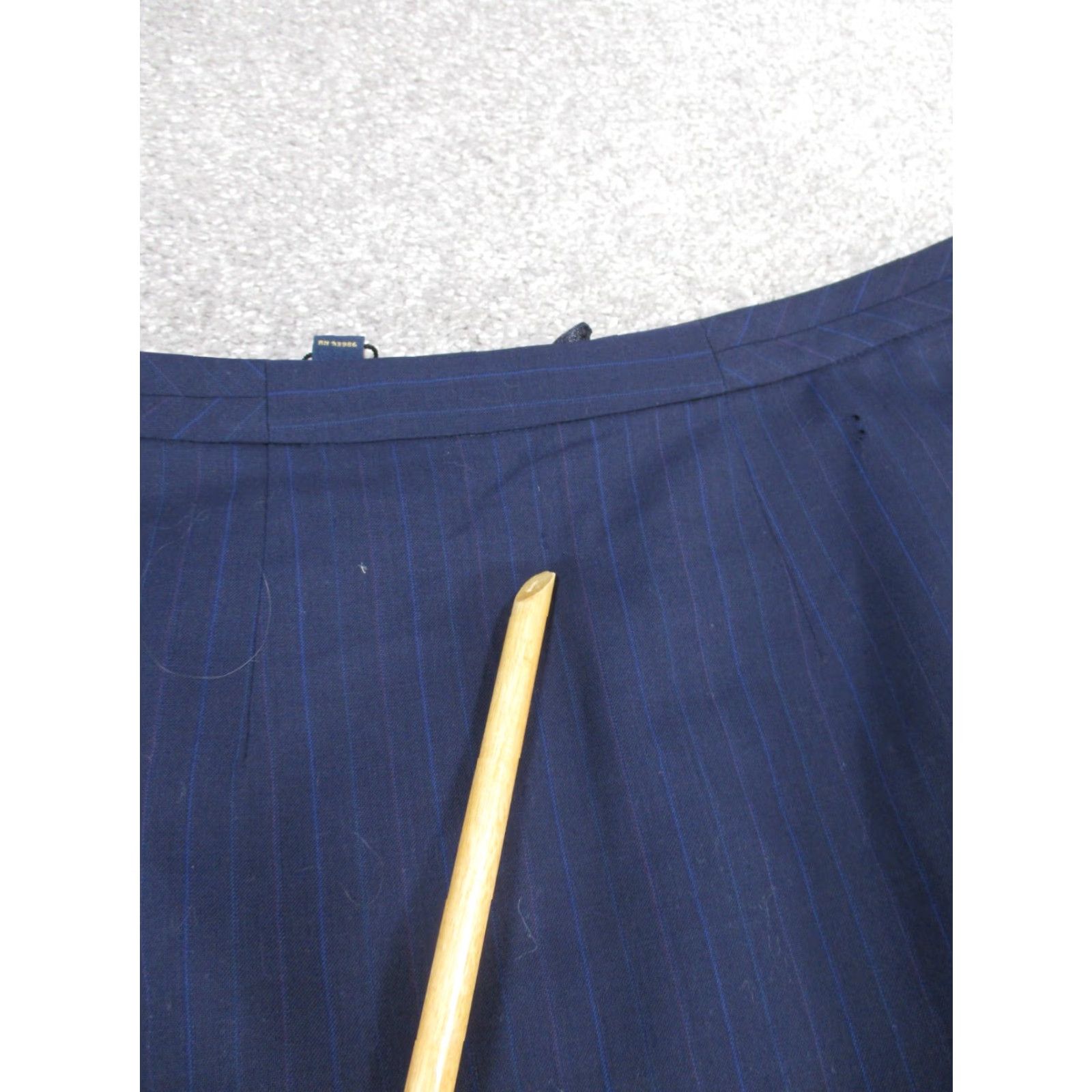 Brooks Brothers VINTAGE Brooks Brothers Skirt Womens 4P Navy Blue Pinstripe Wool Pencil NEW Holes Size 27" / US 4 / IT 40 - 4 Thumbnail