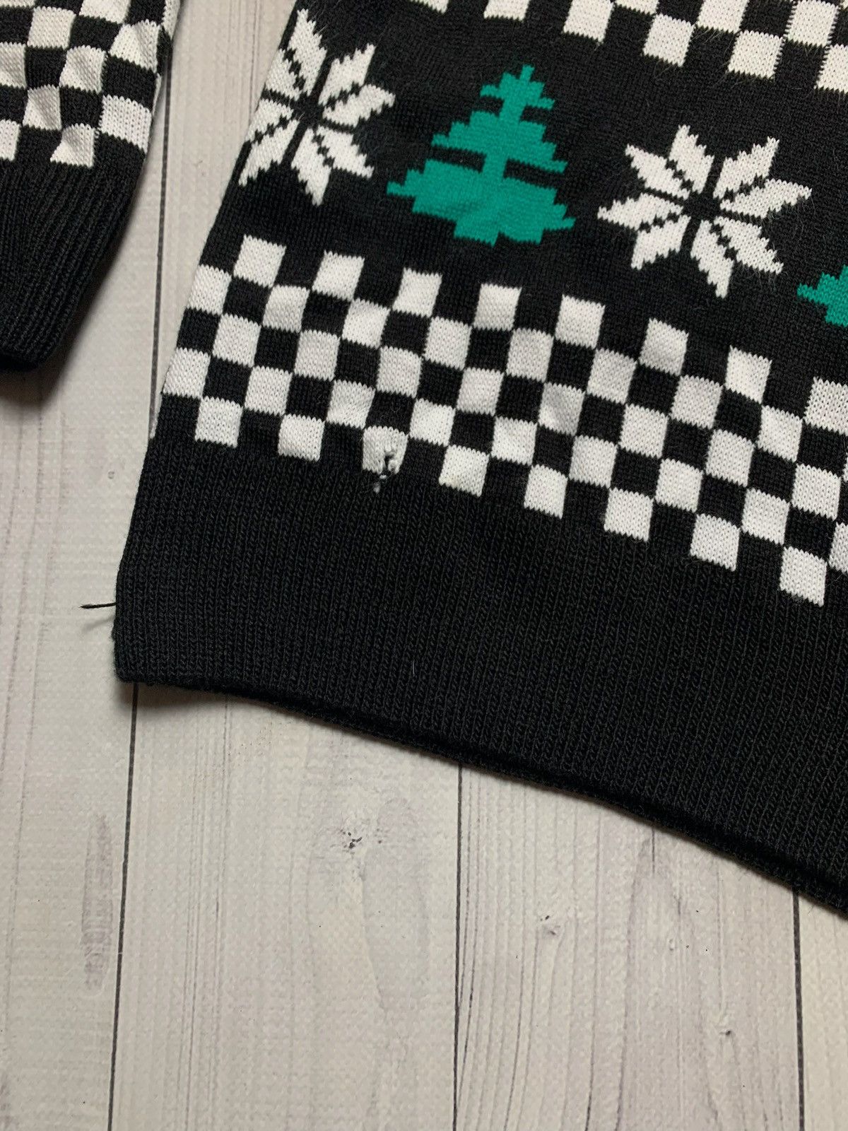 Mercedes-Benz Racing Mercedes Petronas sweater size L logo rare Size US L / EU 52-54 / 3 - 3 Thumbnail
