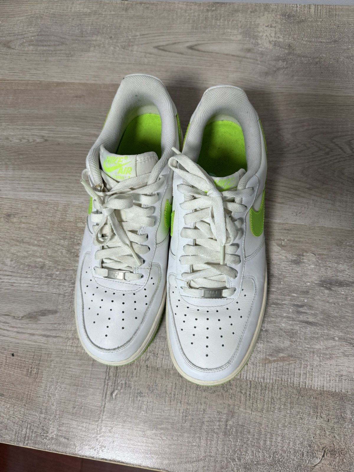 Nike Nike Air Force 1 Electric Slime Green 2010 AF1 Size US 9.5 / EU 42-43 - 5 Thumbnail