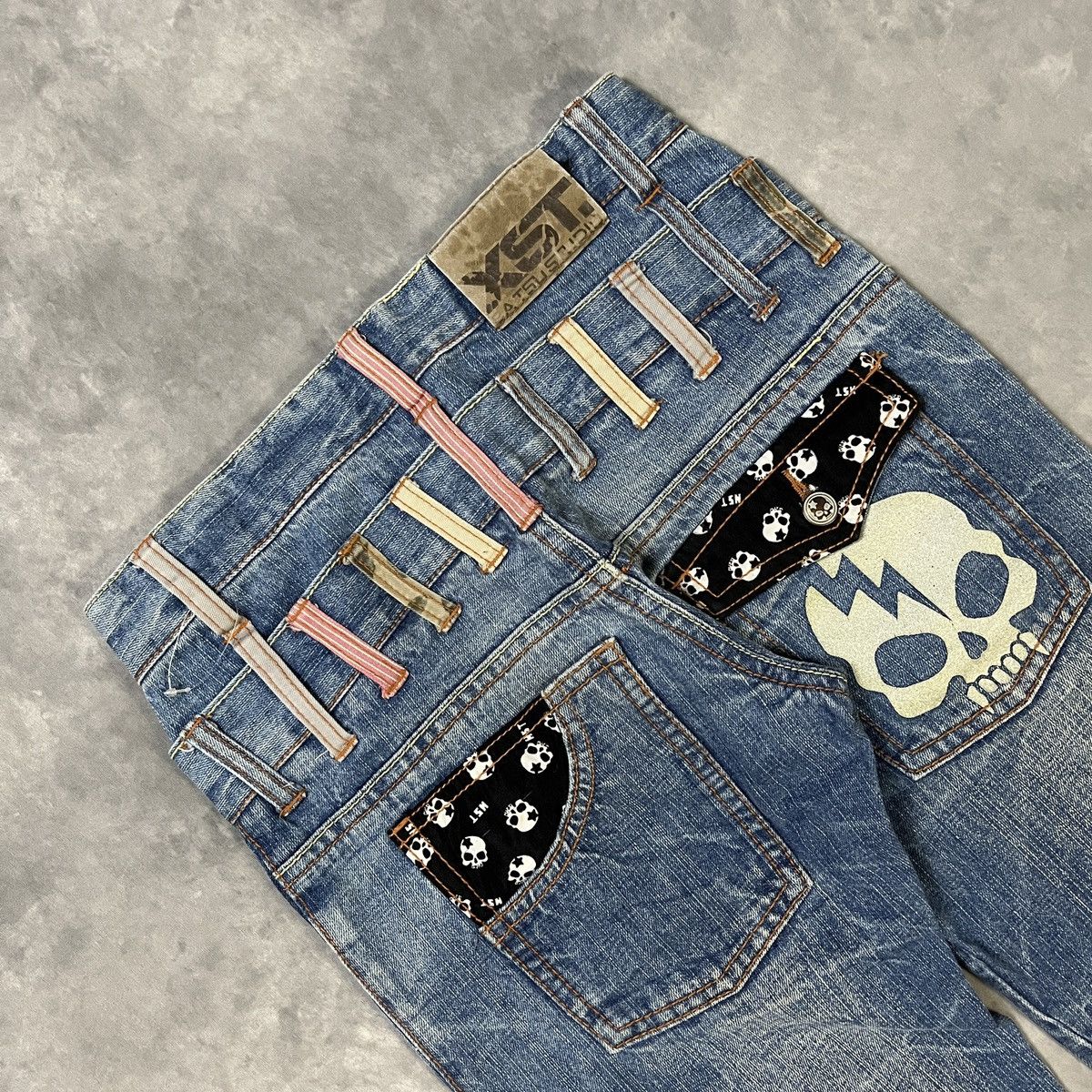 Japanese Brand BA-TSU STUDIO - JEANS MULTI BELT LOOP SKULL ART ARCHIVE Y2K Size US 27 - 1 Thumbnail