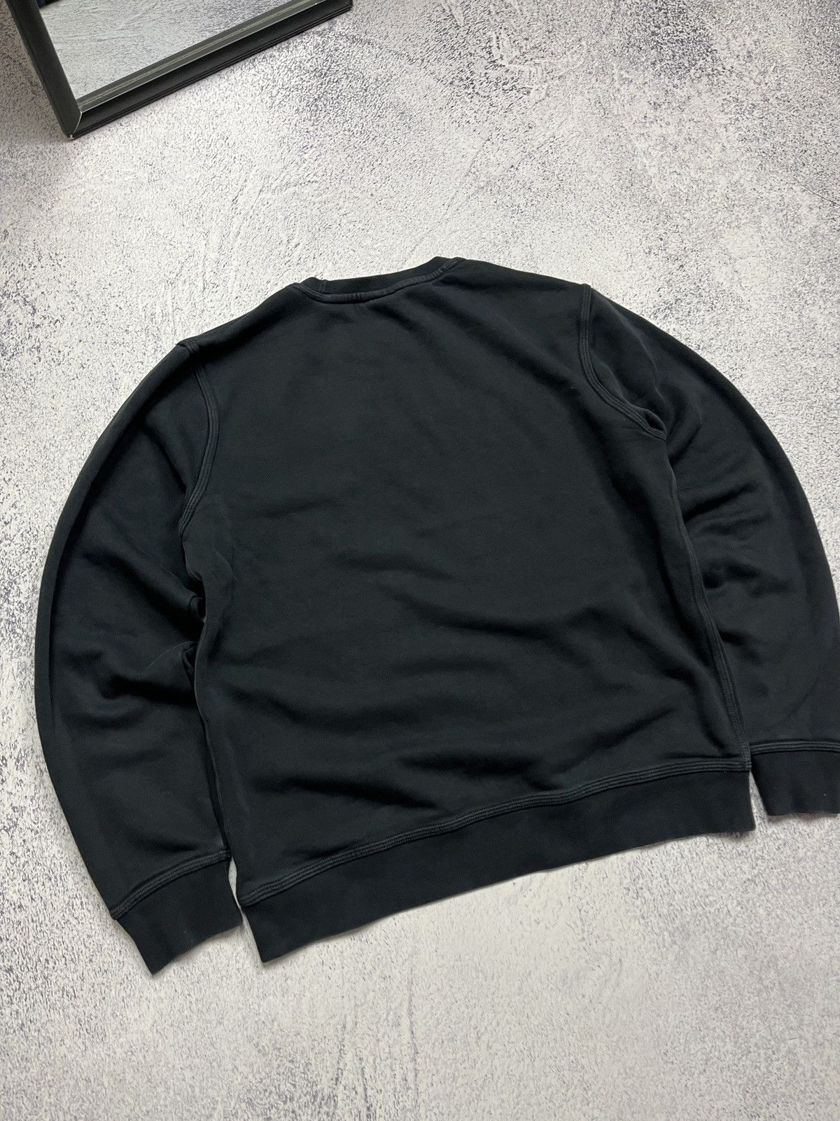 Nike VNike Small Swoosh Crewneck Sweatshirt Hype Streetwear Y2k Size US M / EU 48-50 / 2 - 9 Thumbnail