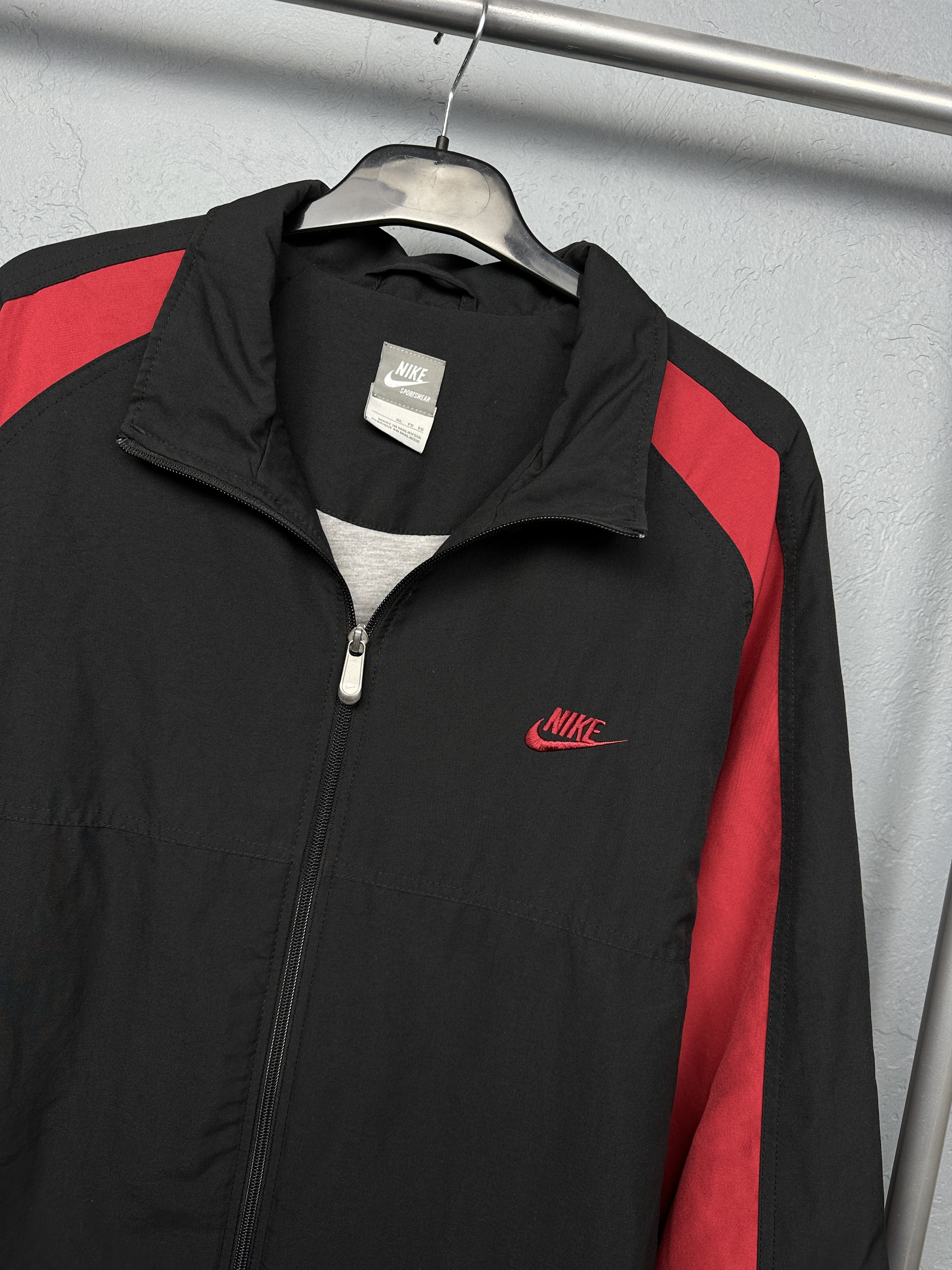Nike Nike Vintage Mens Nylon Track Top Jacket Size US XL / EU 56 / 4 - 2 Thumbnail