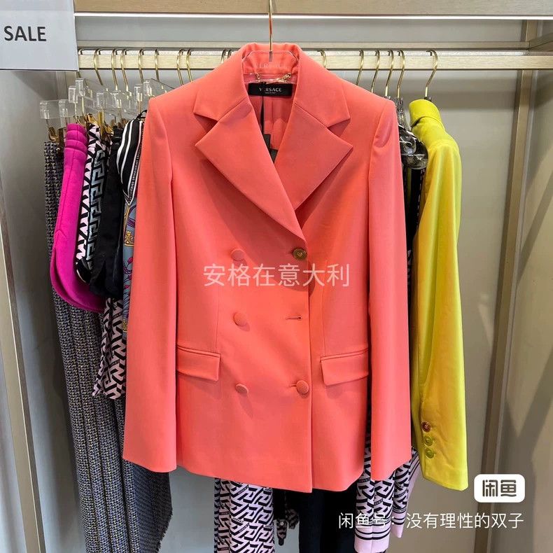 Versace Versace Coral pink wool suit Size M / US 6-8 / IT 42-44 - 1 Thumbnail
