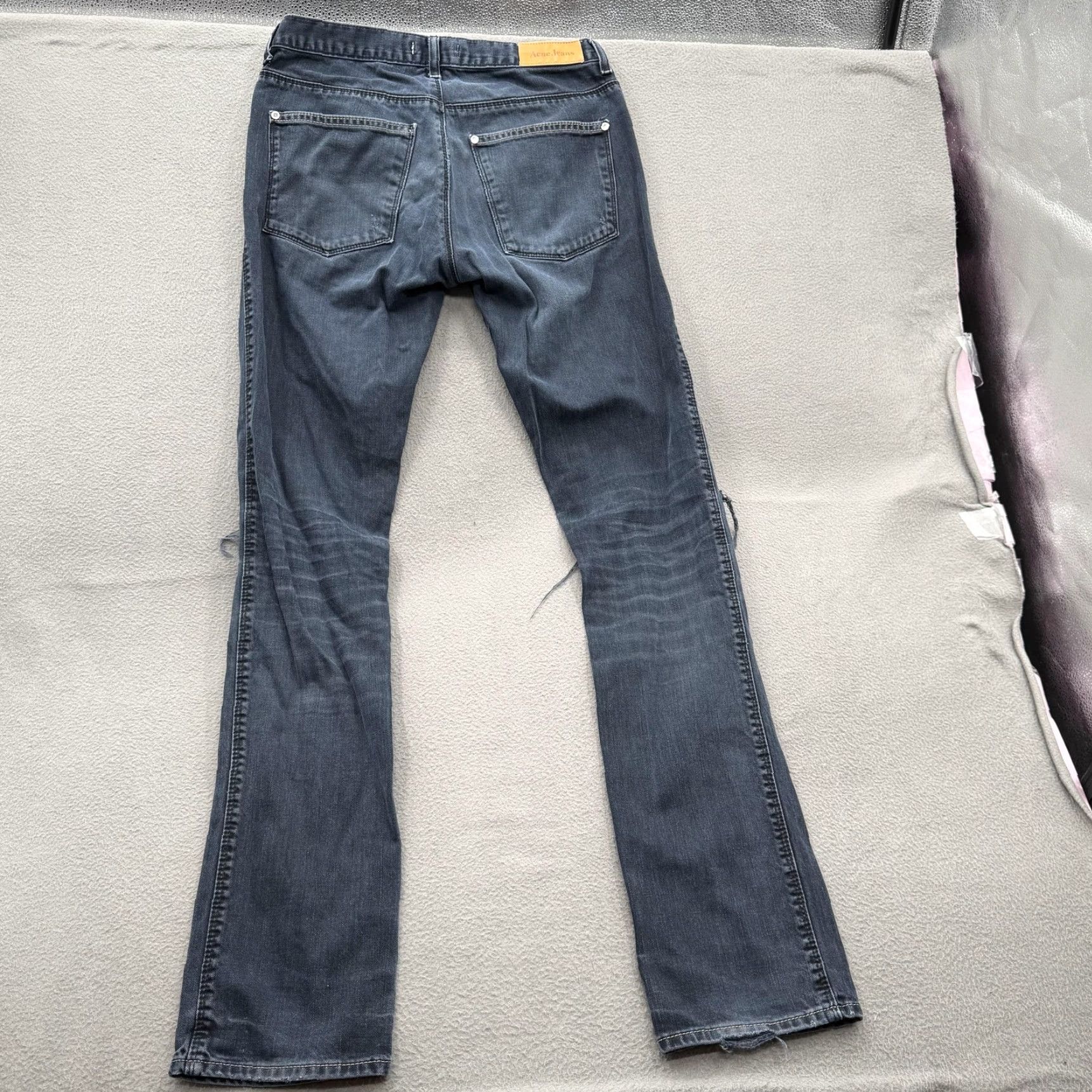 Denime Acne Jeans Jeans Mens 30x34 Blue Straight Leg Distressed Ripped Mid Wash Denim Jeans Mens Straight Leg 30 Blue Distressed Knee Size US 30 / EU 46 - 2 Thumbnail