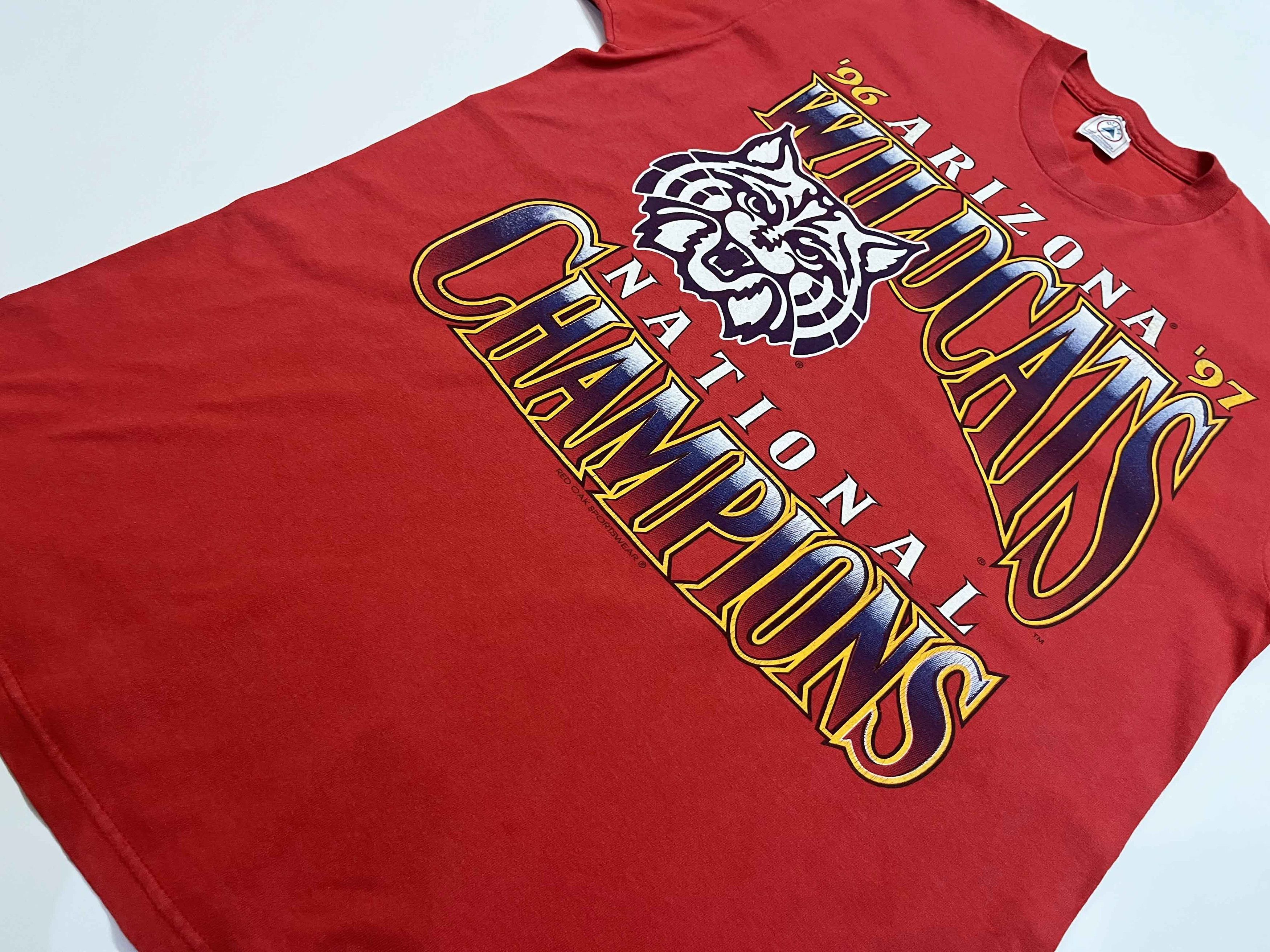 Delta Vintage Delta NCAA Arizona Wildcats Basketball T-Shirt Size US L / EU 52-54 / 3 - 4 Thumbnail