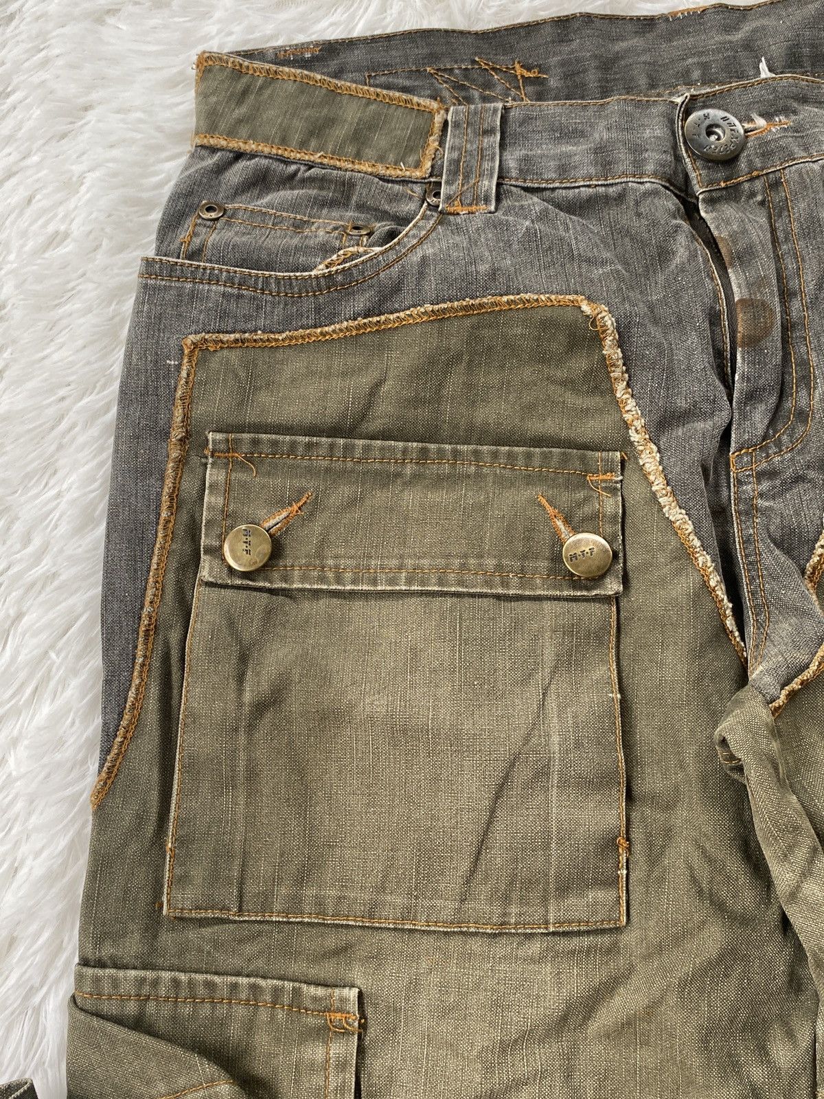 Japanese Brand 🔥Rare🔥Unexpeted Bushpant Cargo pant Multipocket Size US 28 / EU 44 - 11 Thumbnail