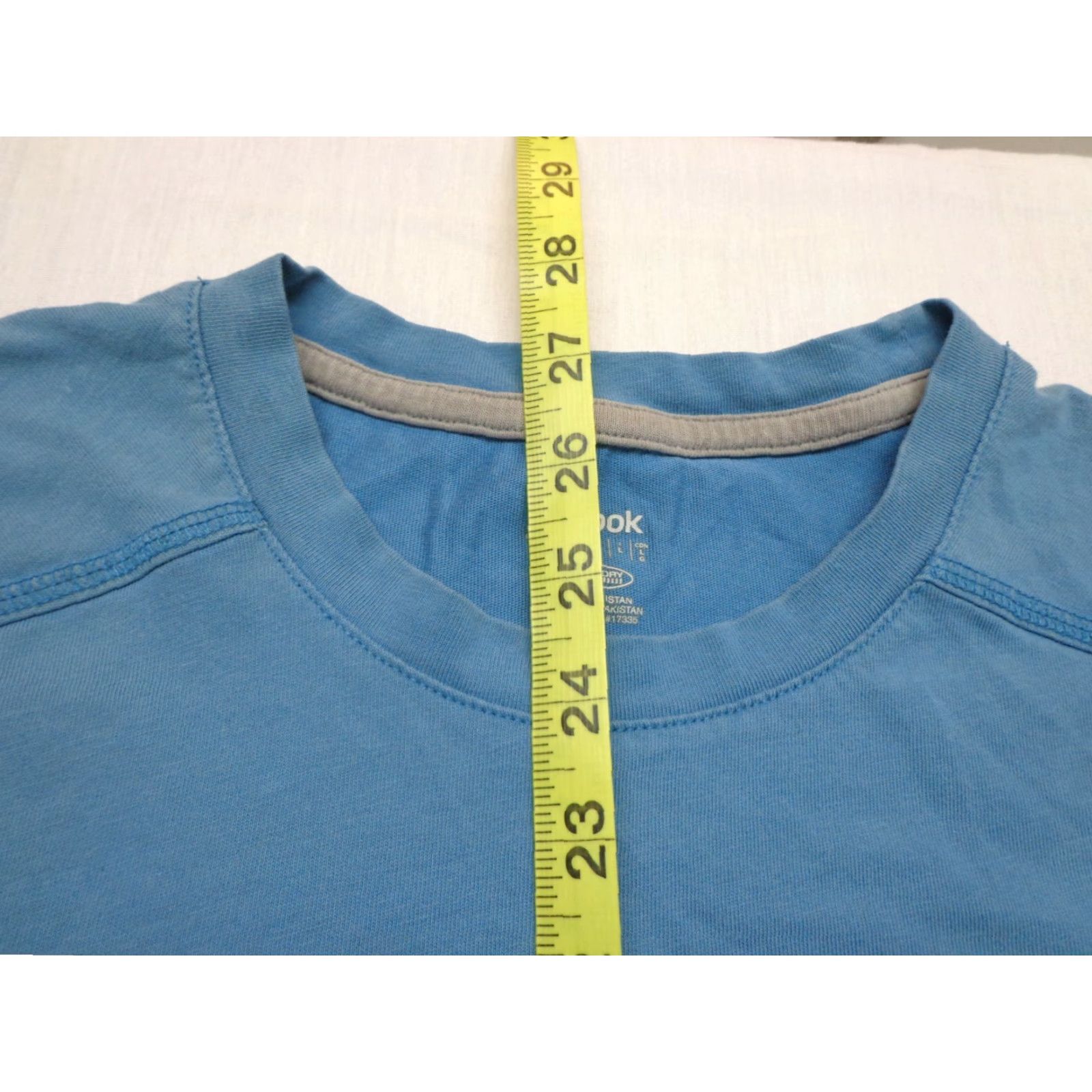 Reebok REEBOK PLAY DRY BLUE T-SHIRT LARGE Men T-Shirt Blue 70% Cotton 30% Polyester Short Sleeve Regular Size Type Shirts & Tops Size US L / EU 52-54 / 3 - 4 Thumbnail
