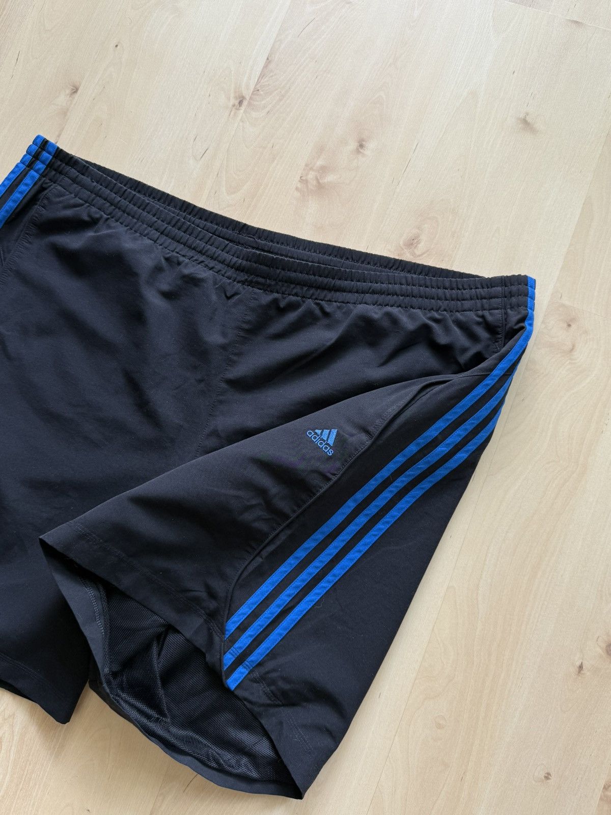 Adidas 2013 Adidas climacool vintage shorts Size US 42 / EU 58 - 2 Thumbnail
